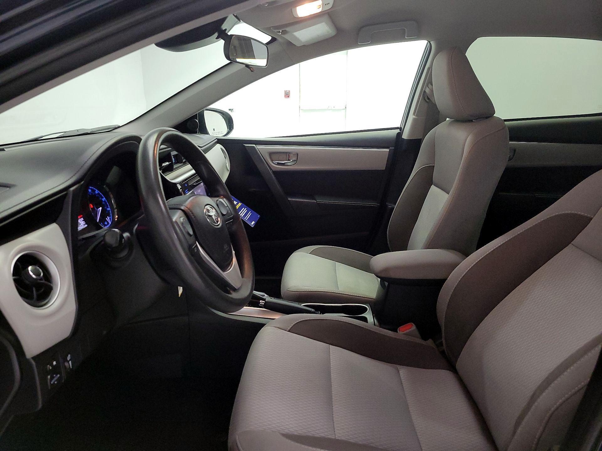 Thumbnail: 2018 Toyota Corolla - 11