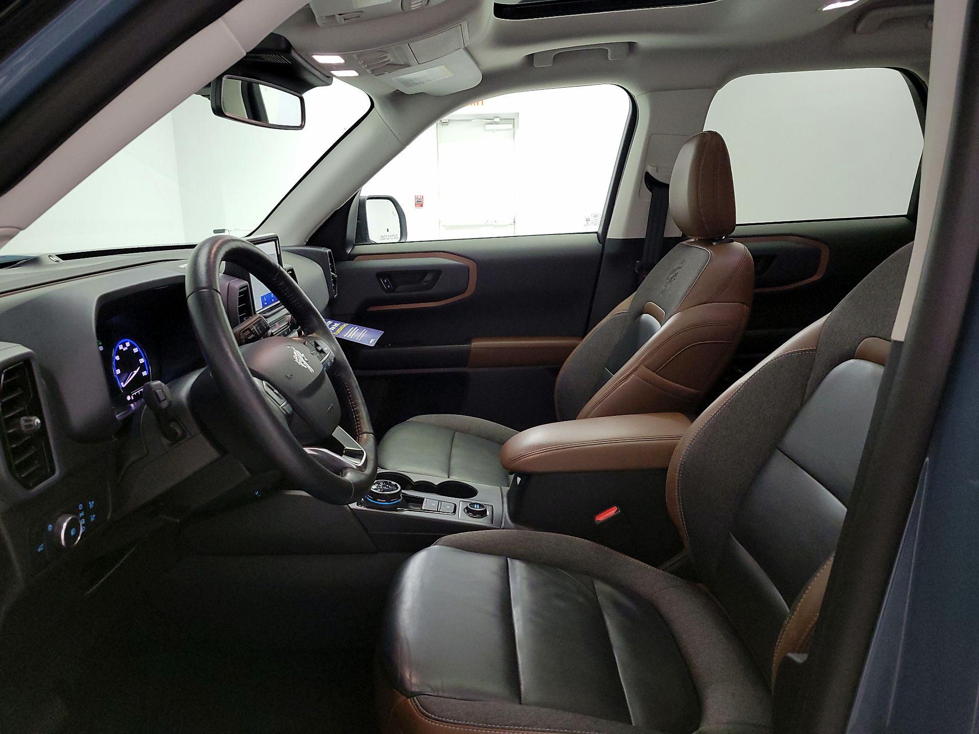 Thumbnail: 2022 Ford Bronco Sport - 11