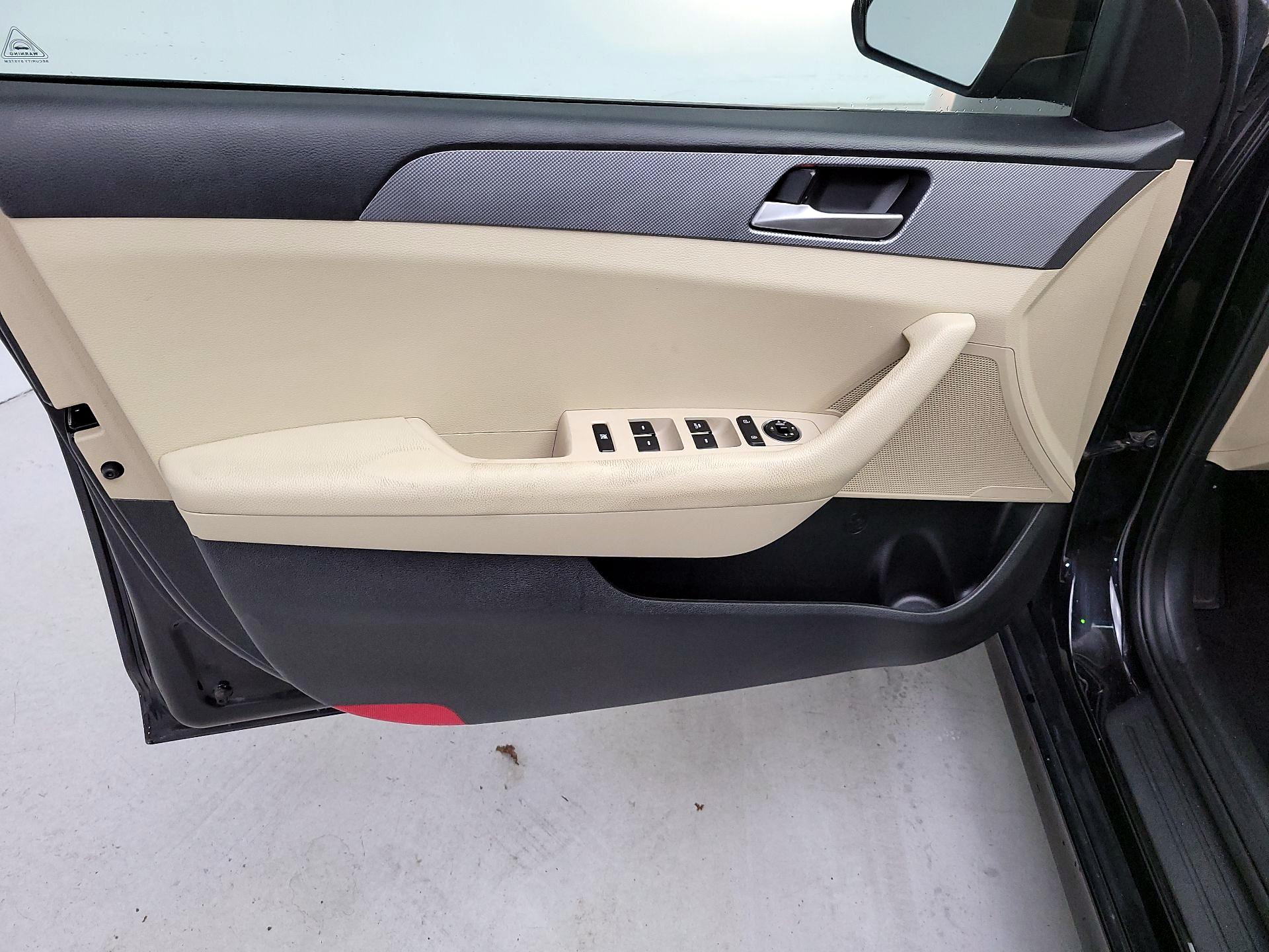 Thumbnail: 2018 Hyundai Sonata - 12