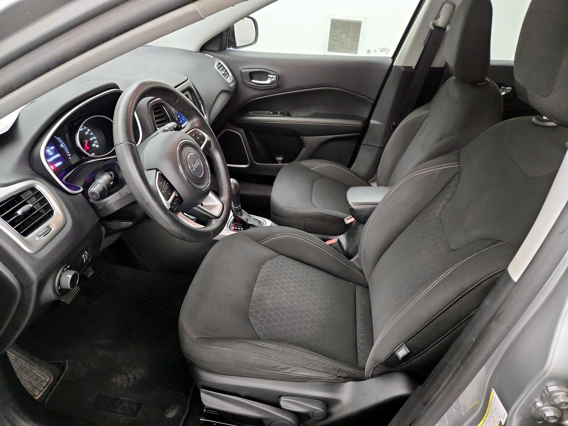 Thumbnail: 2017 Jeep Compass - 11