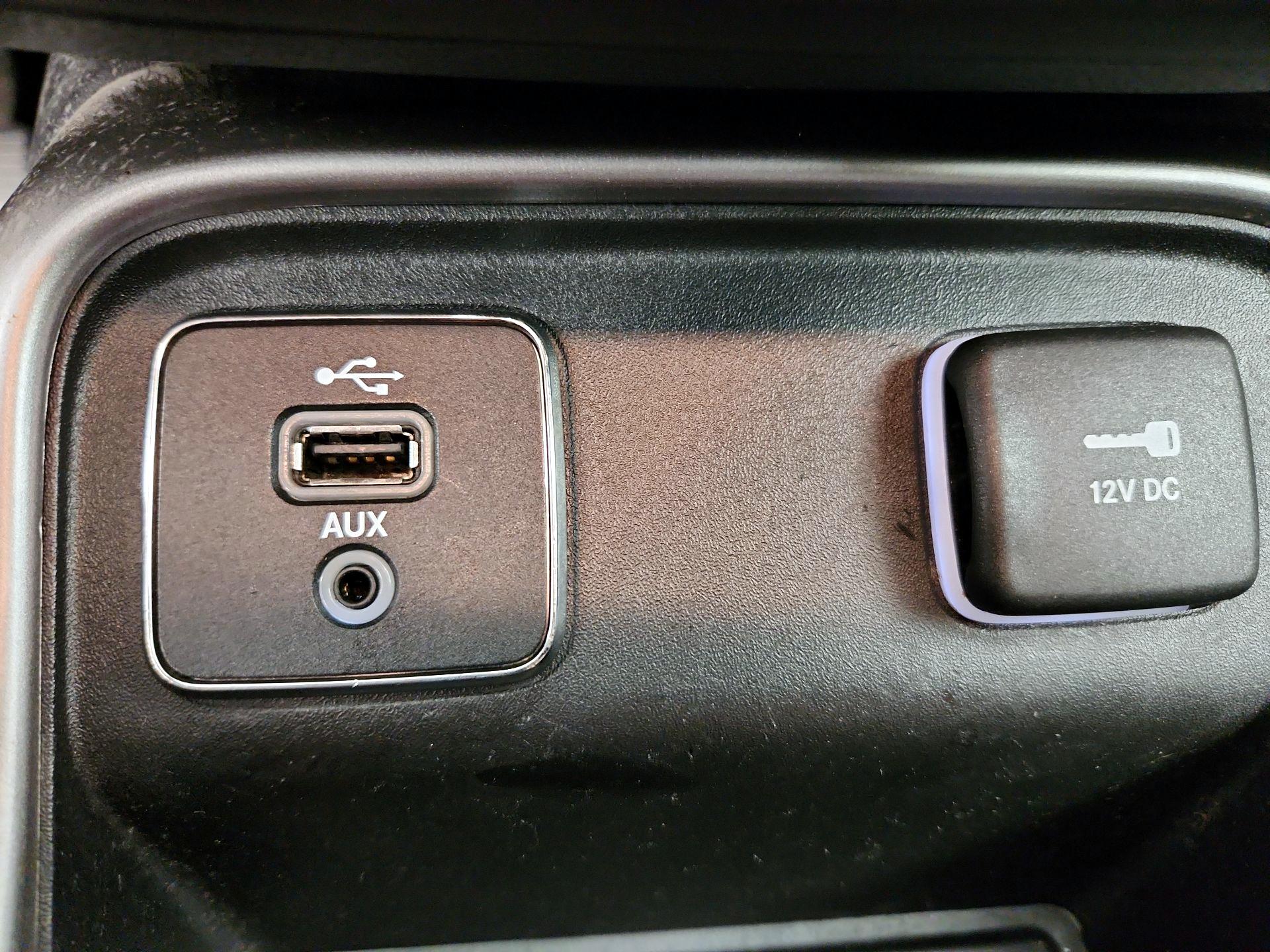 Thumbnail: 2017 Jeep Compass - 18