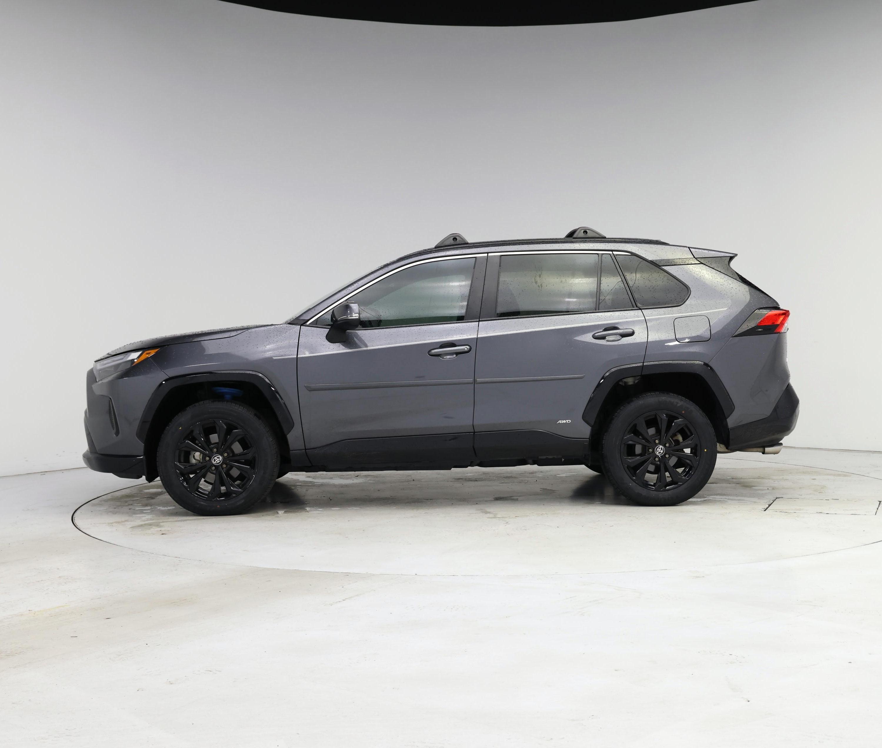 Thumbnail: 2022 Toyota RAV4 - 3