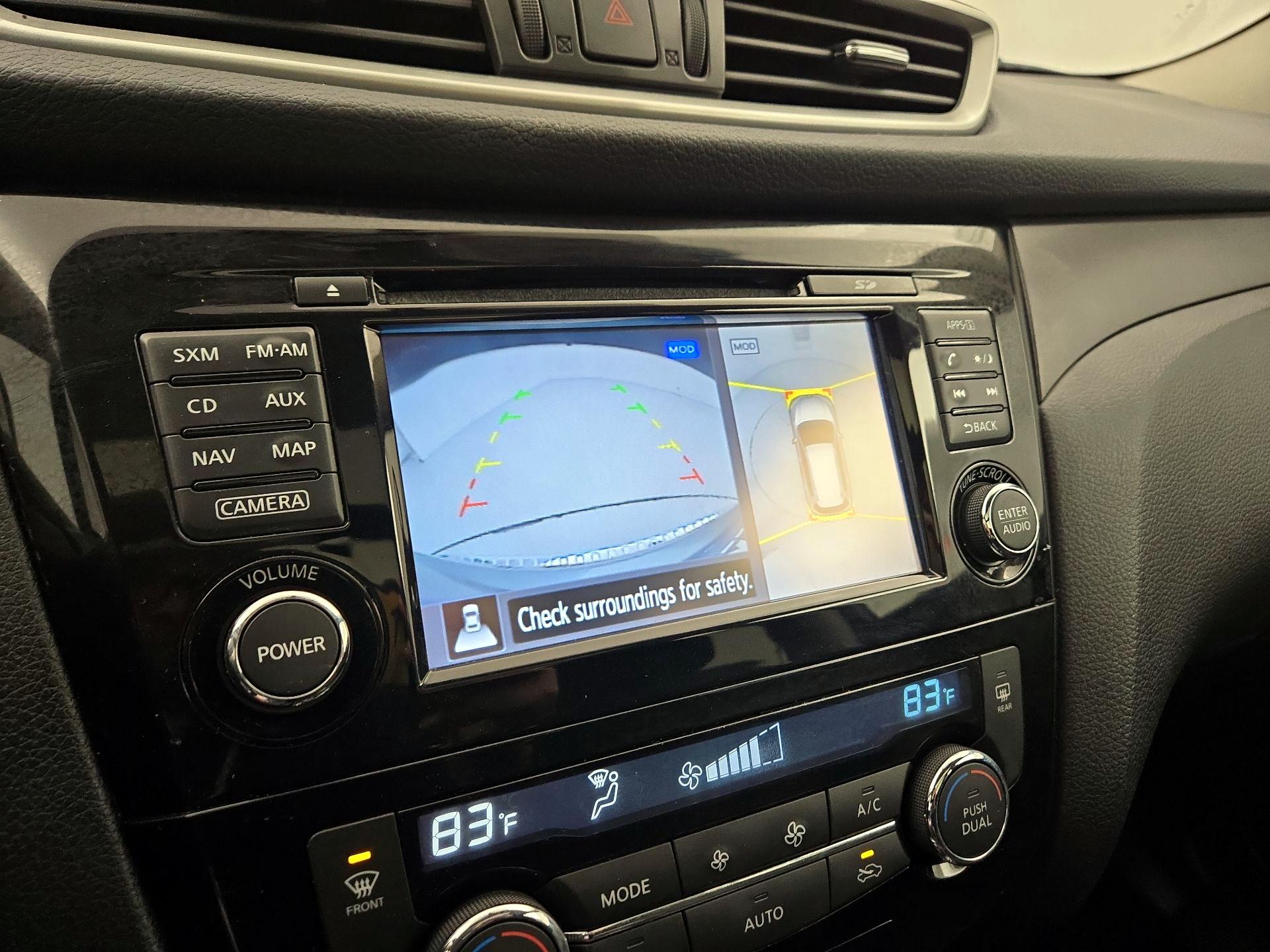 Thumbnail: 2016 Nissan Rogue - 15