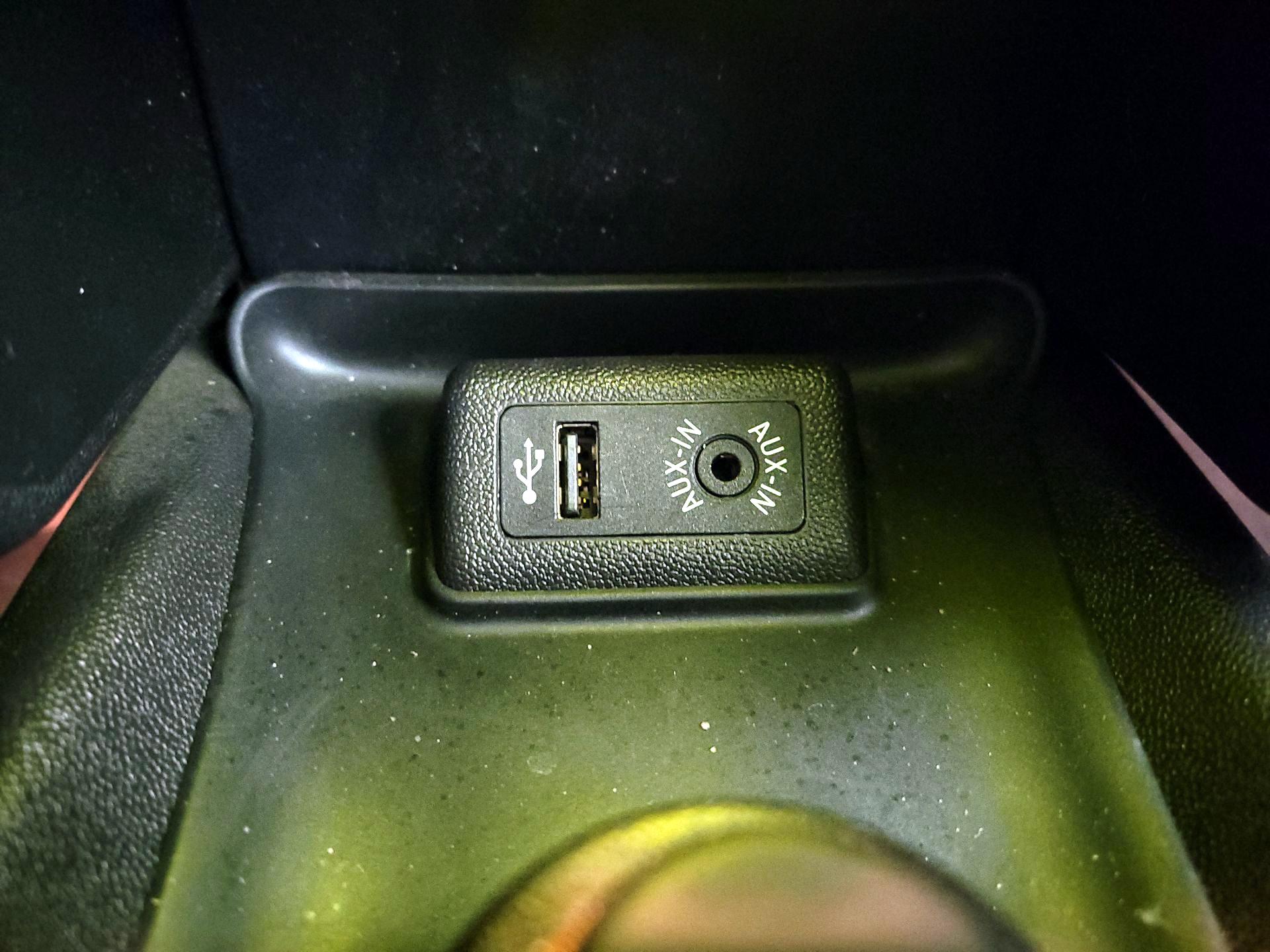 Thumbnail: 2015 MINI Cooper - 16