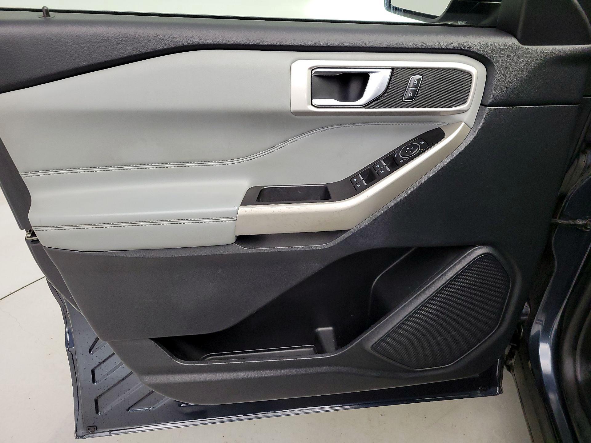 Thumbnail: 2022 Ford Explorer - 12