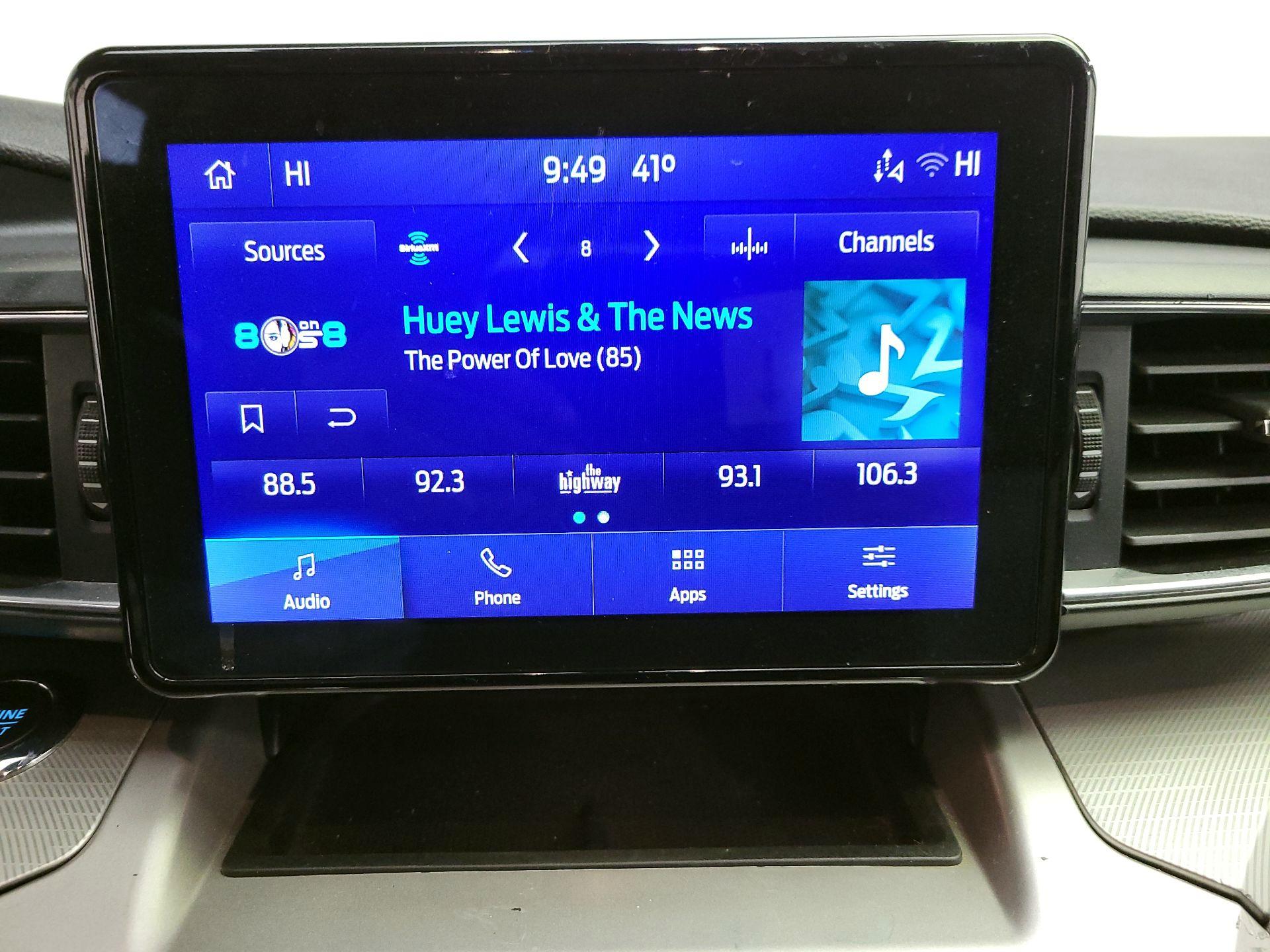 Thumbnail: 2022 Ford Explorer - 15