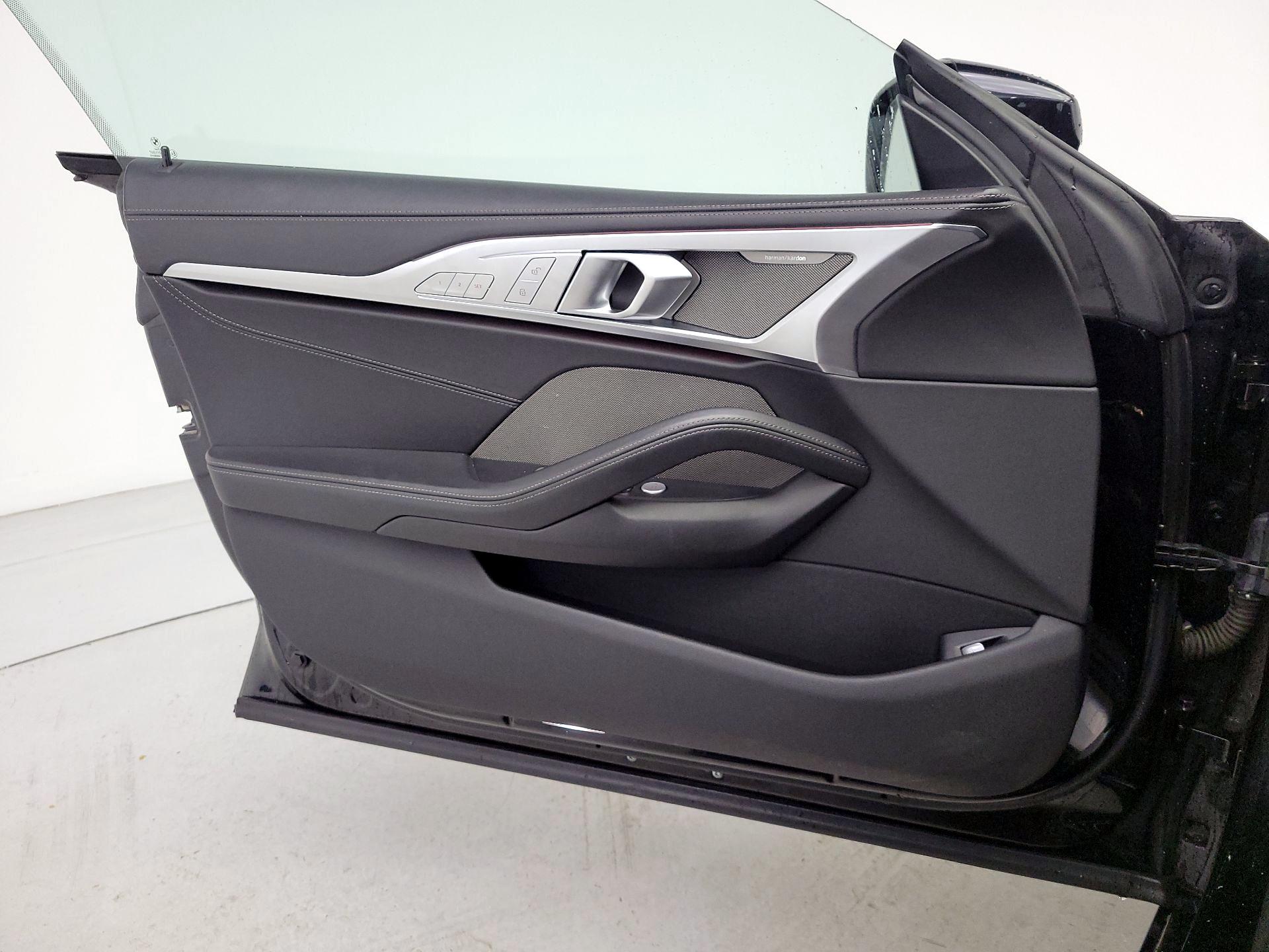 Thumbnail: 2020 BMW 8 Series - 12