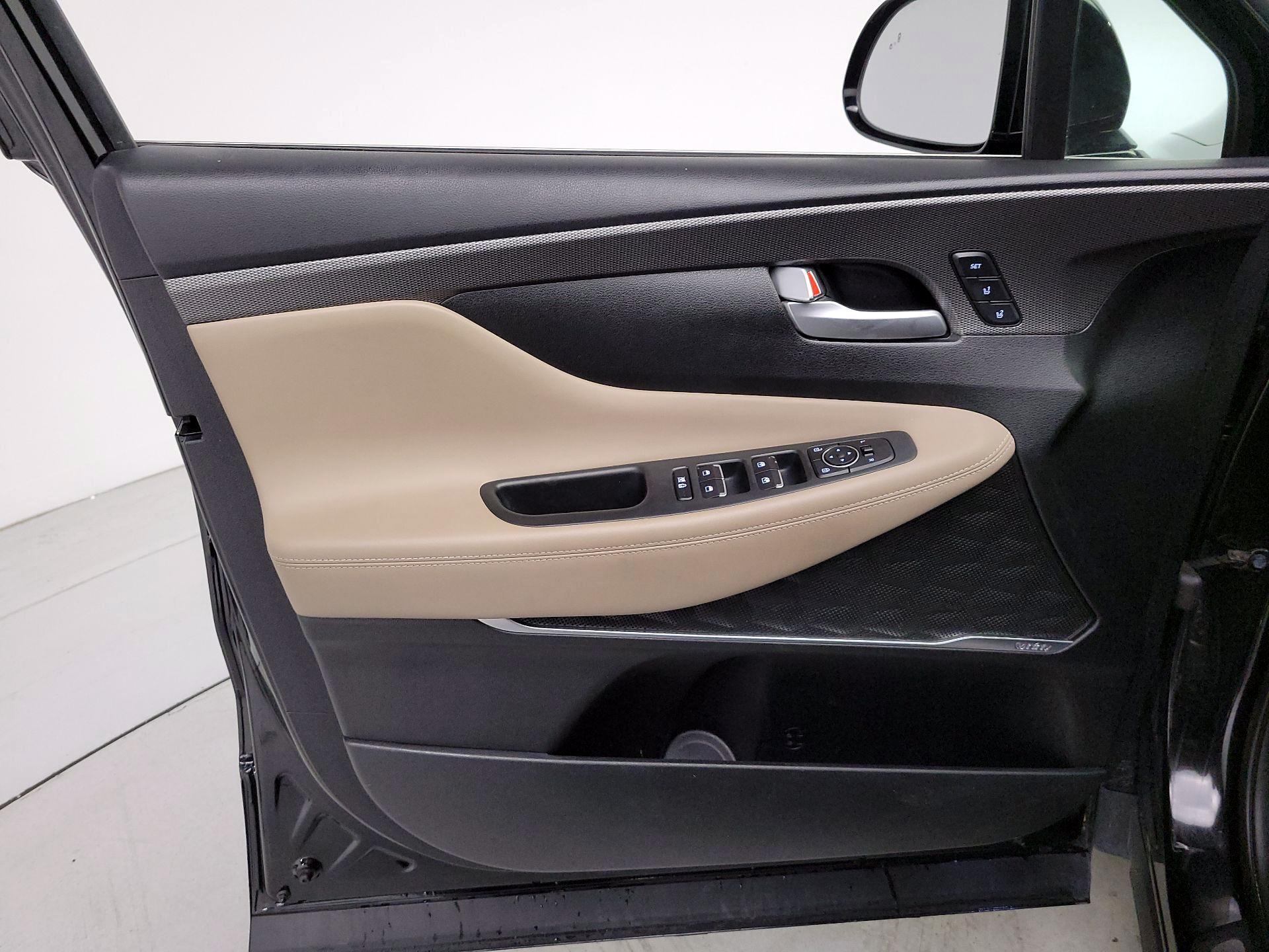 Thumbnail: 2019 Hyundai Santa Fe - 12