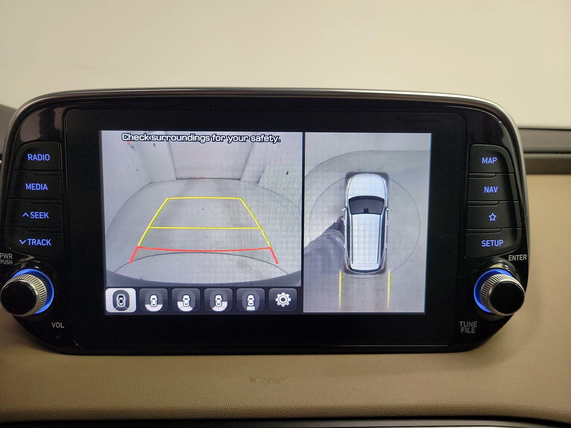 Thumbnail: 2019 Hyundai Santa Fe - 15