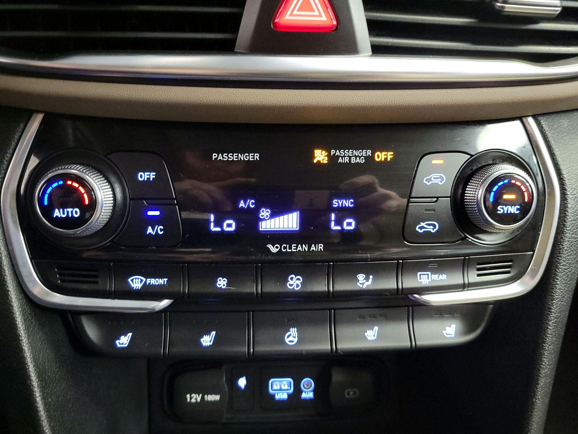 Thumbnail: 2019 Hyundai Santa Fe - 17