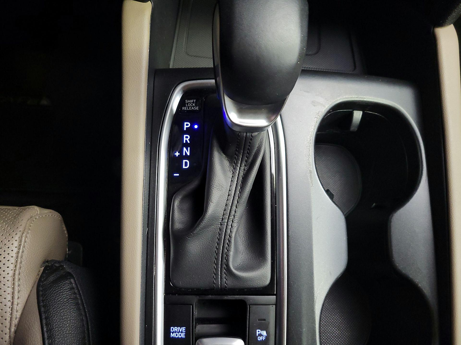Thumbnail: 2019 Hyundai Santa Fe - 18