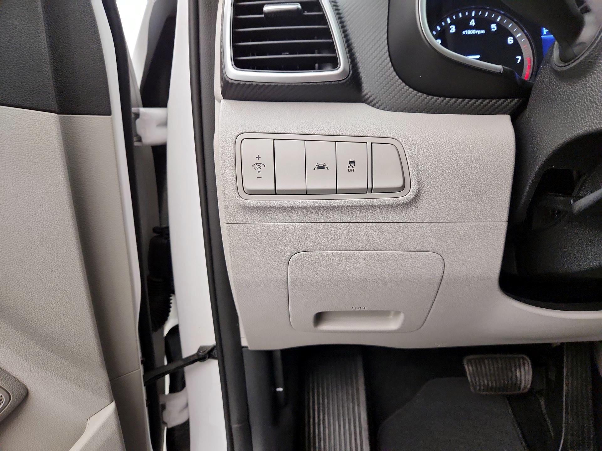 Thumbnail: 2019 Hyundai Tucson - 13