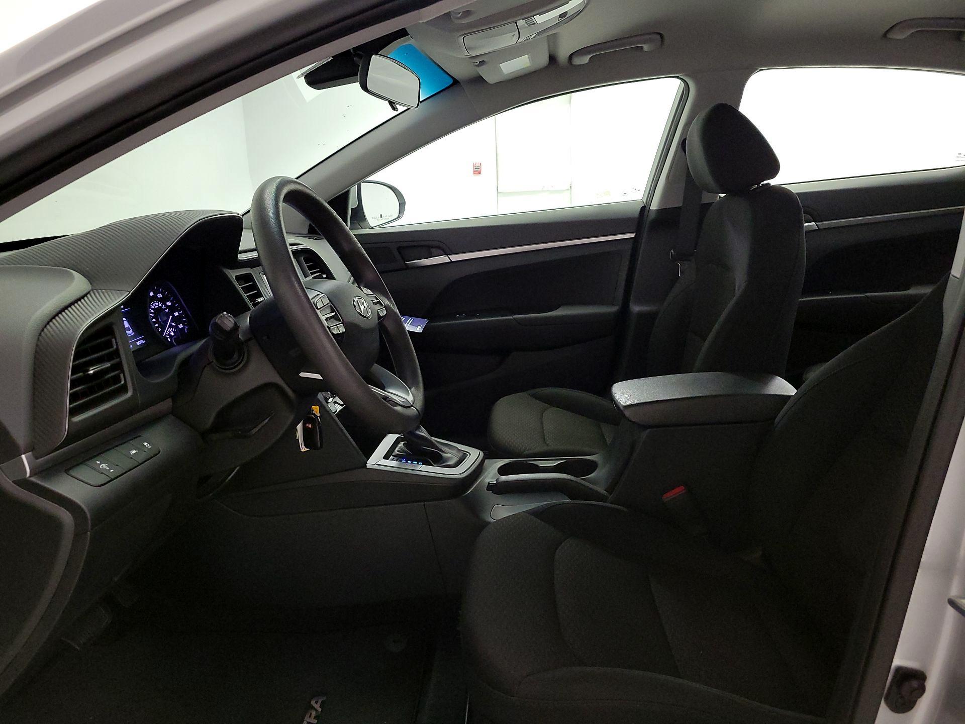 Thumbnail: 2020 Hyundai Elantra - 11