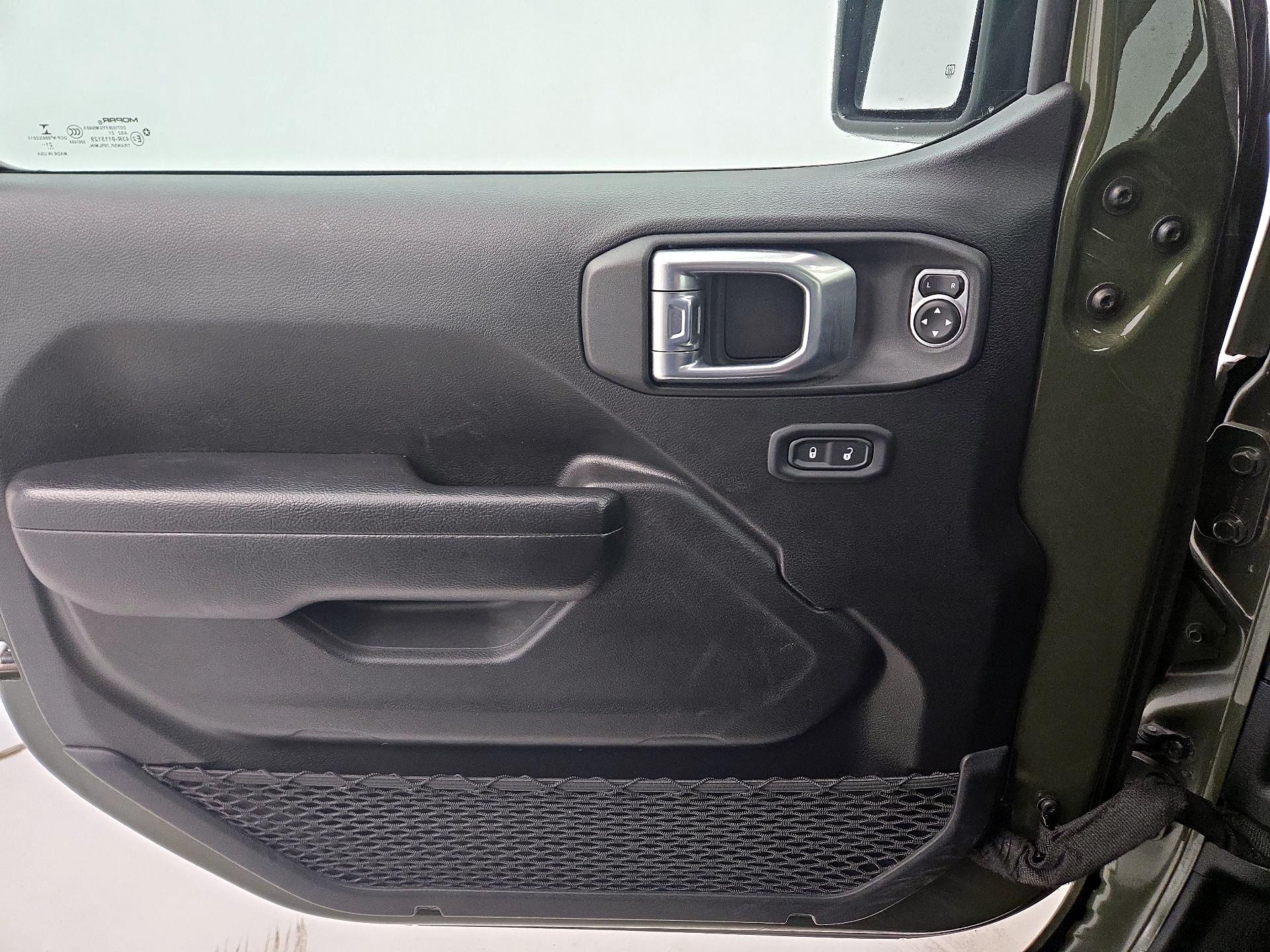 Thumbnail: 2021 Jeep Wrangler - 12