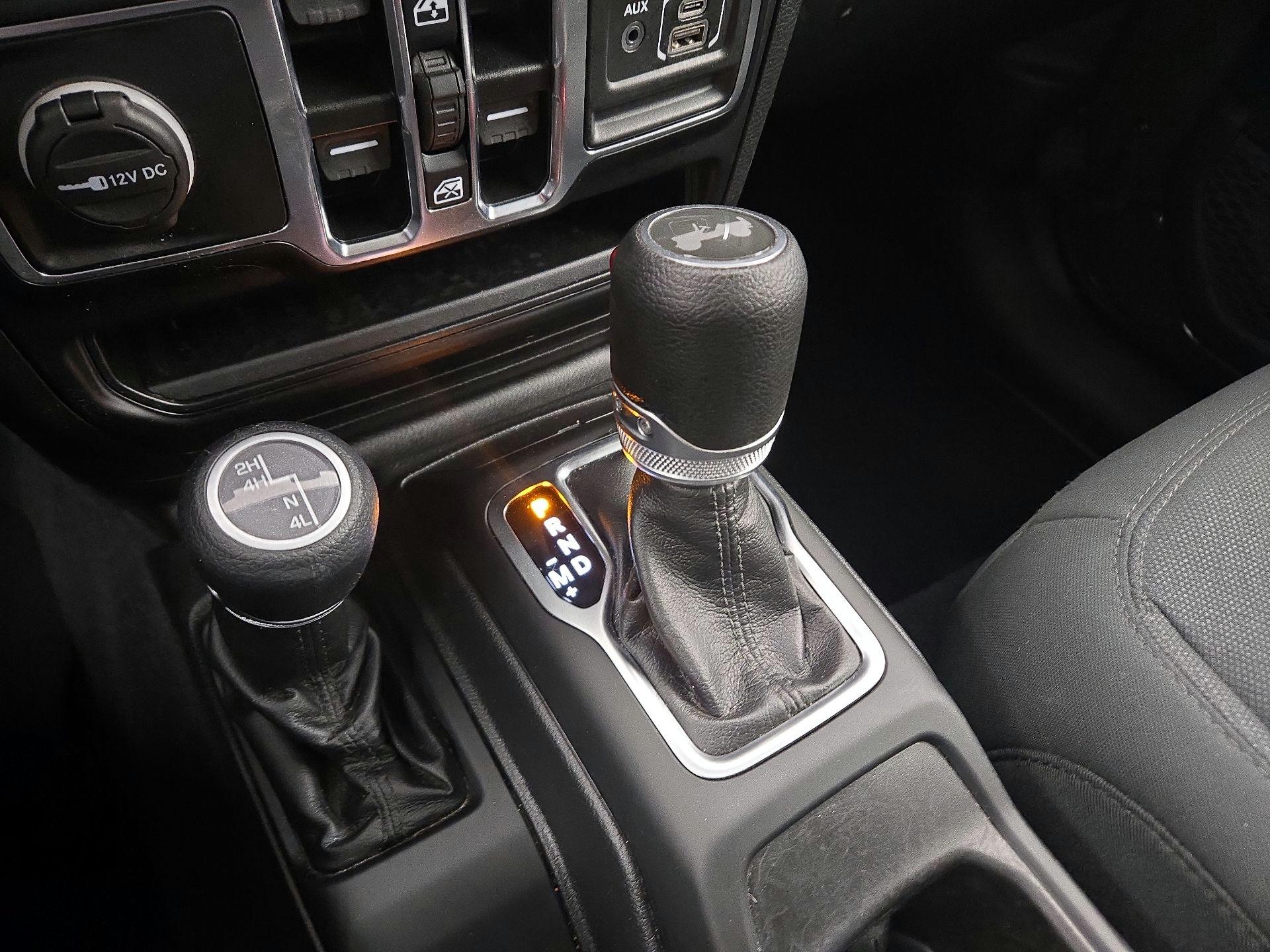 Thumbnail: 2021 Jeep Wrangler - 18