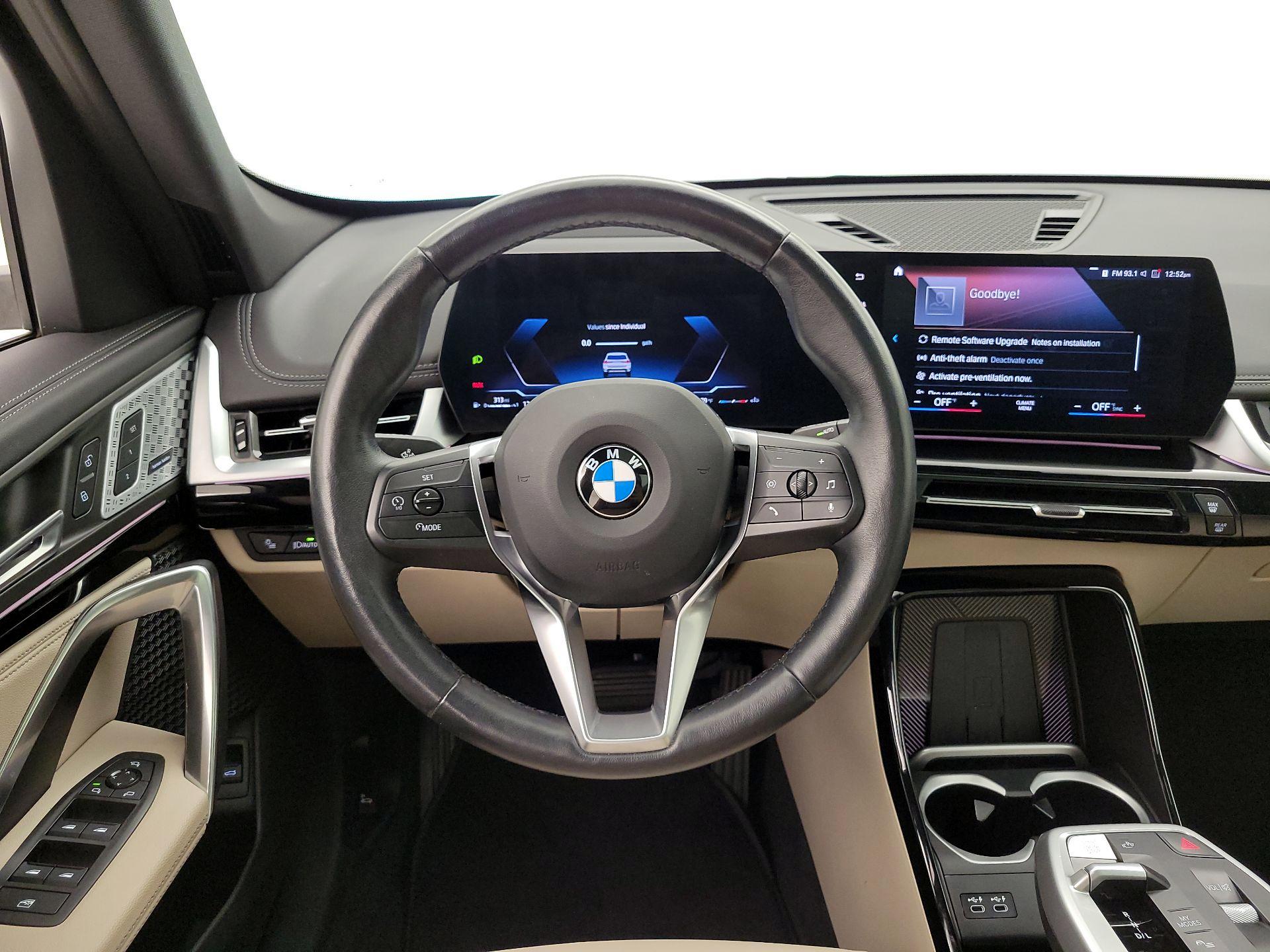 Thumbnail: 2023 BMW X1 - 10