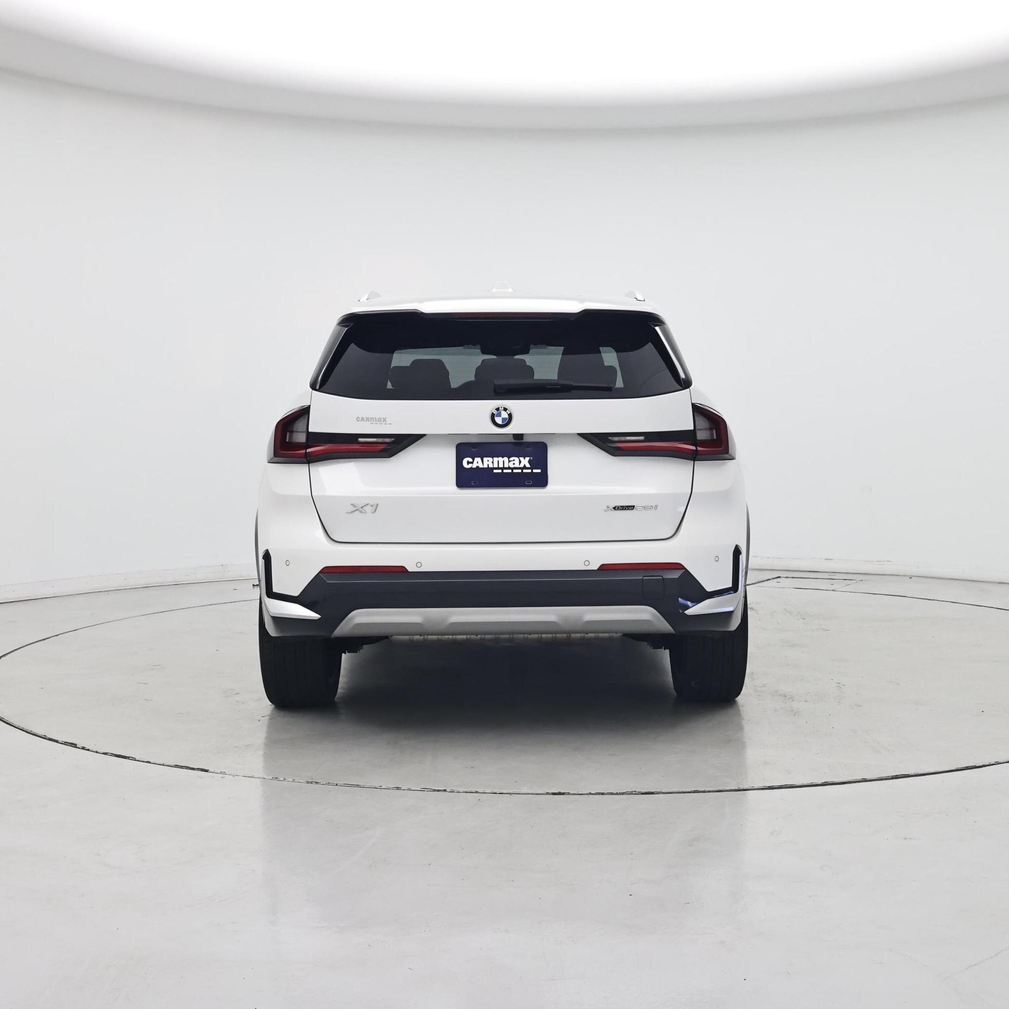 Thumbnail: 2023 BMW X1 - 6