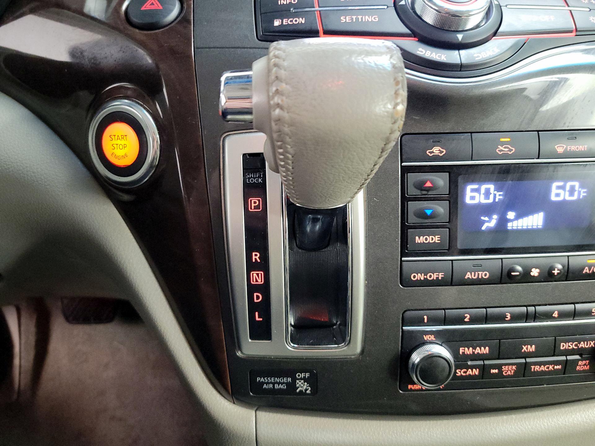 Thumbnail: 2015 Nissan Quest - 17