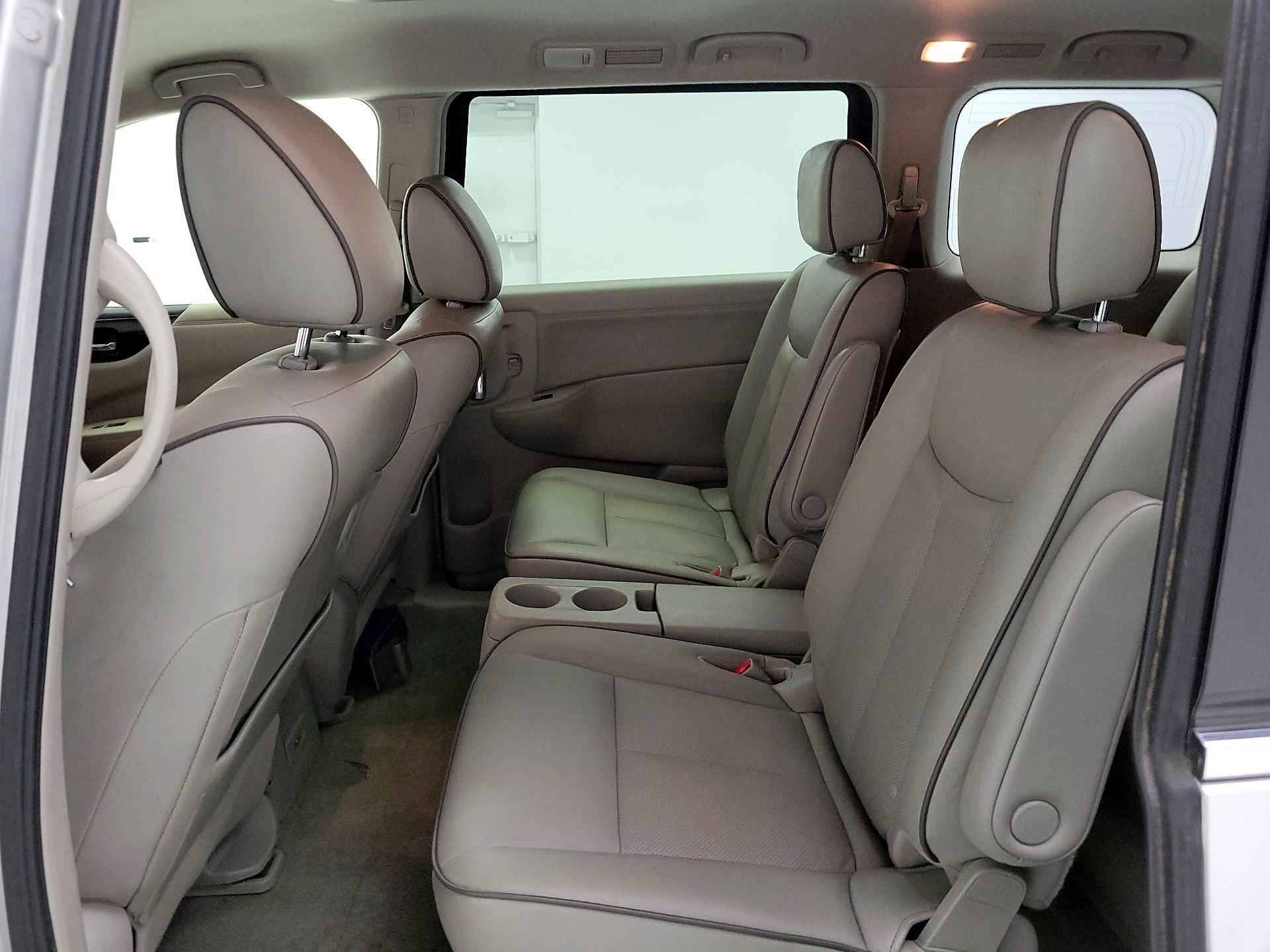 Thumbnail: 2015 Nissan Quest - 19