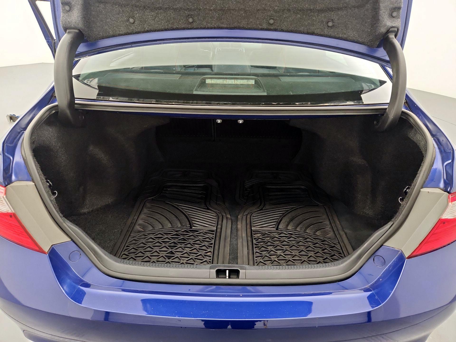 Thumbnail: 2016 Toyota Camry - 20