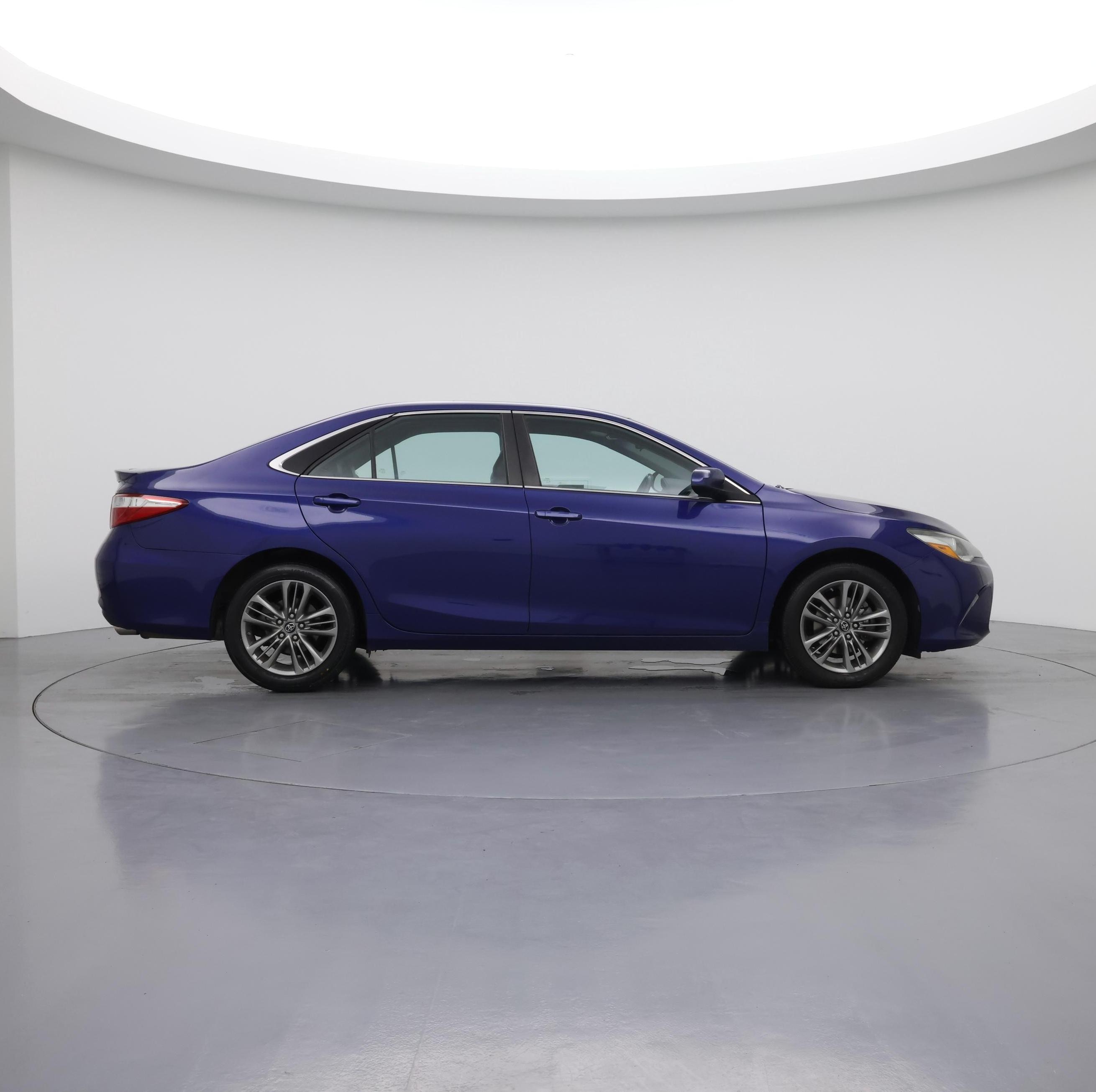 Thumbnail: 2016 Toyota Camry - 7