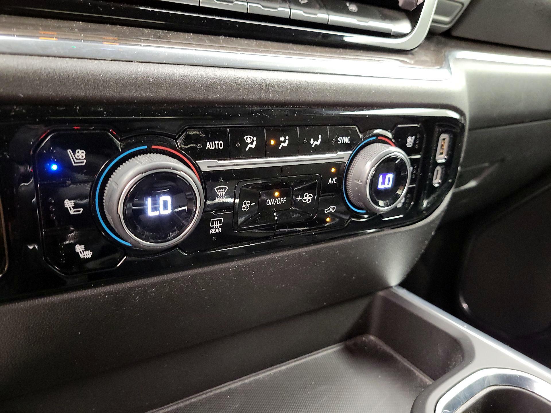 Thumbnail: 2023 Chevrolet Silverado 1500 - 17