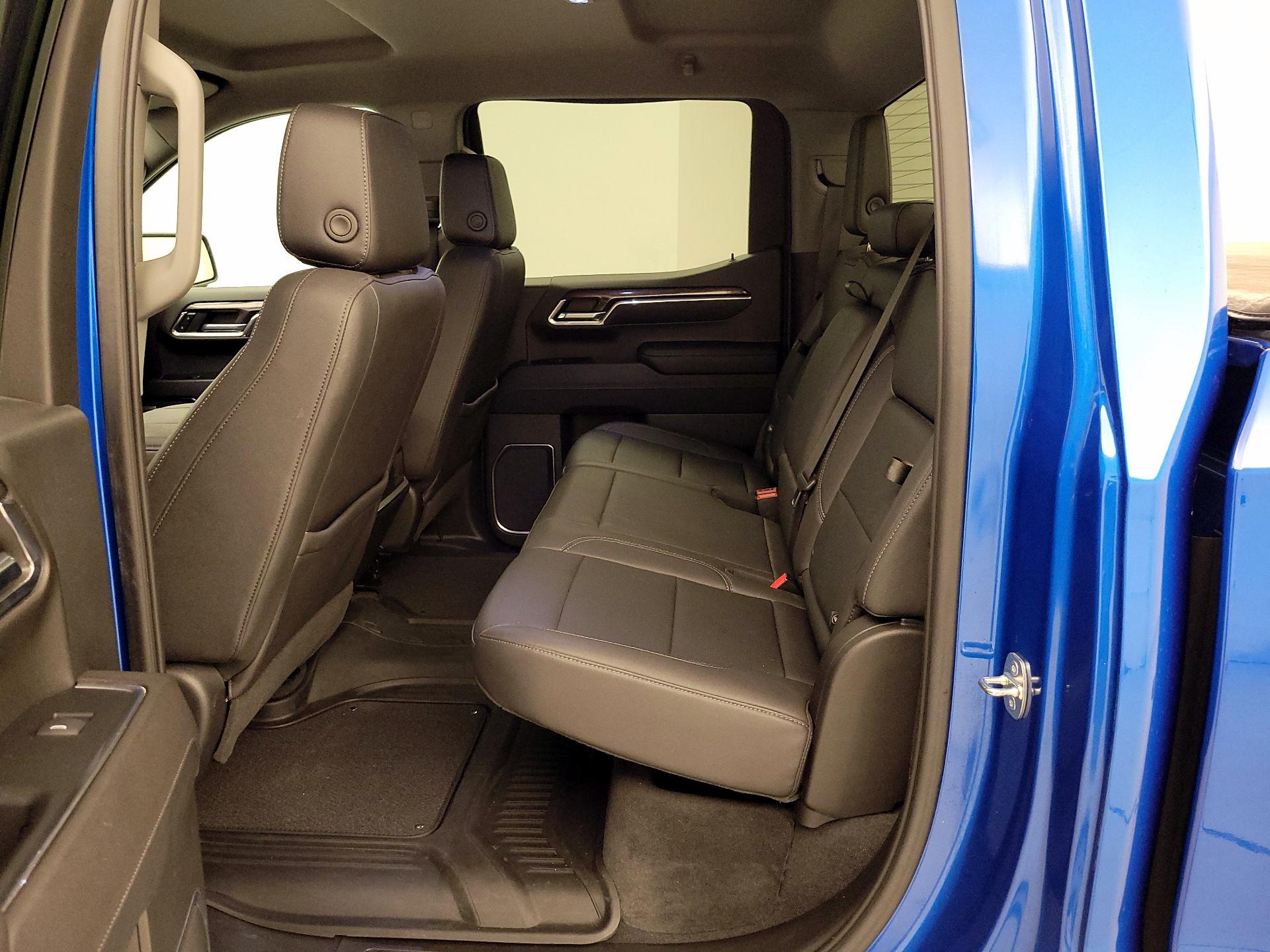 Thumbnail: 2023 Chevrolet Silverado 1500 - 20