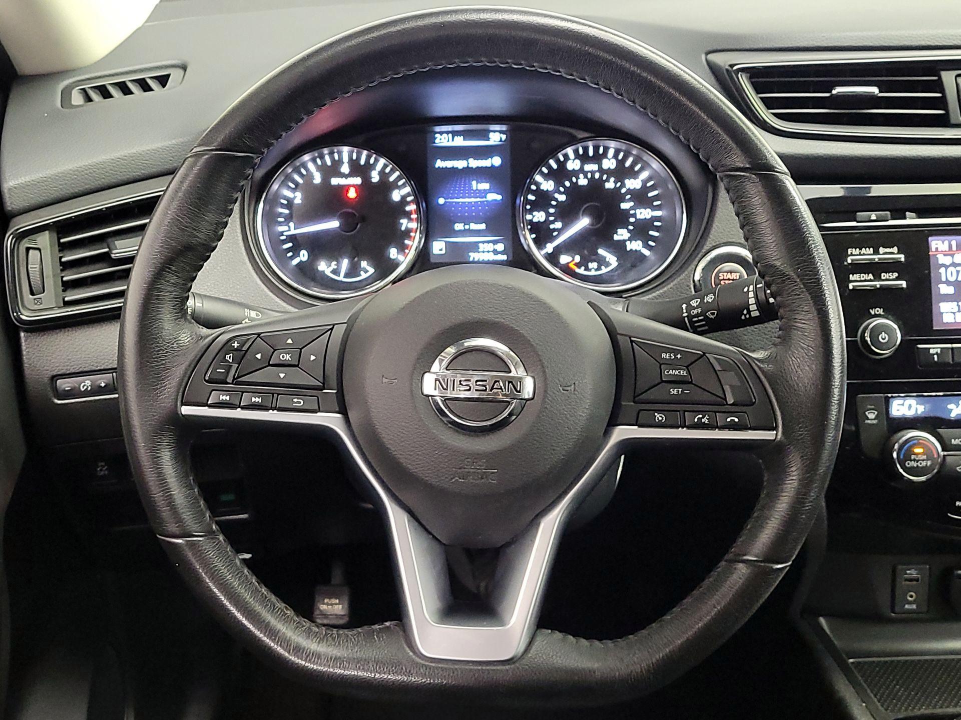 Thumbnail: 2017 Nissan Rogue - 10