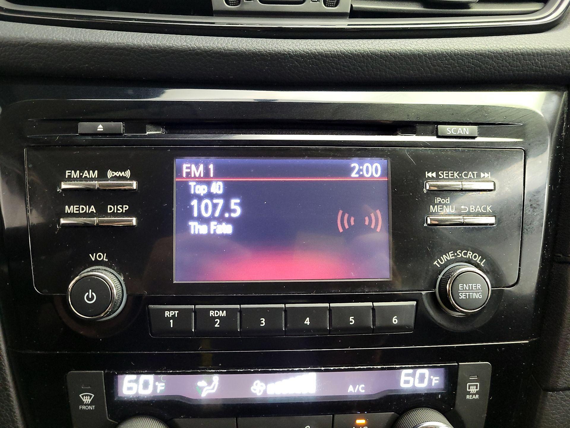 Thumbnail: 2017 Nissan Rogue - 15