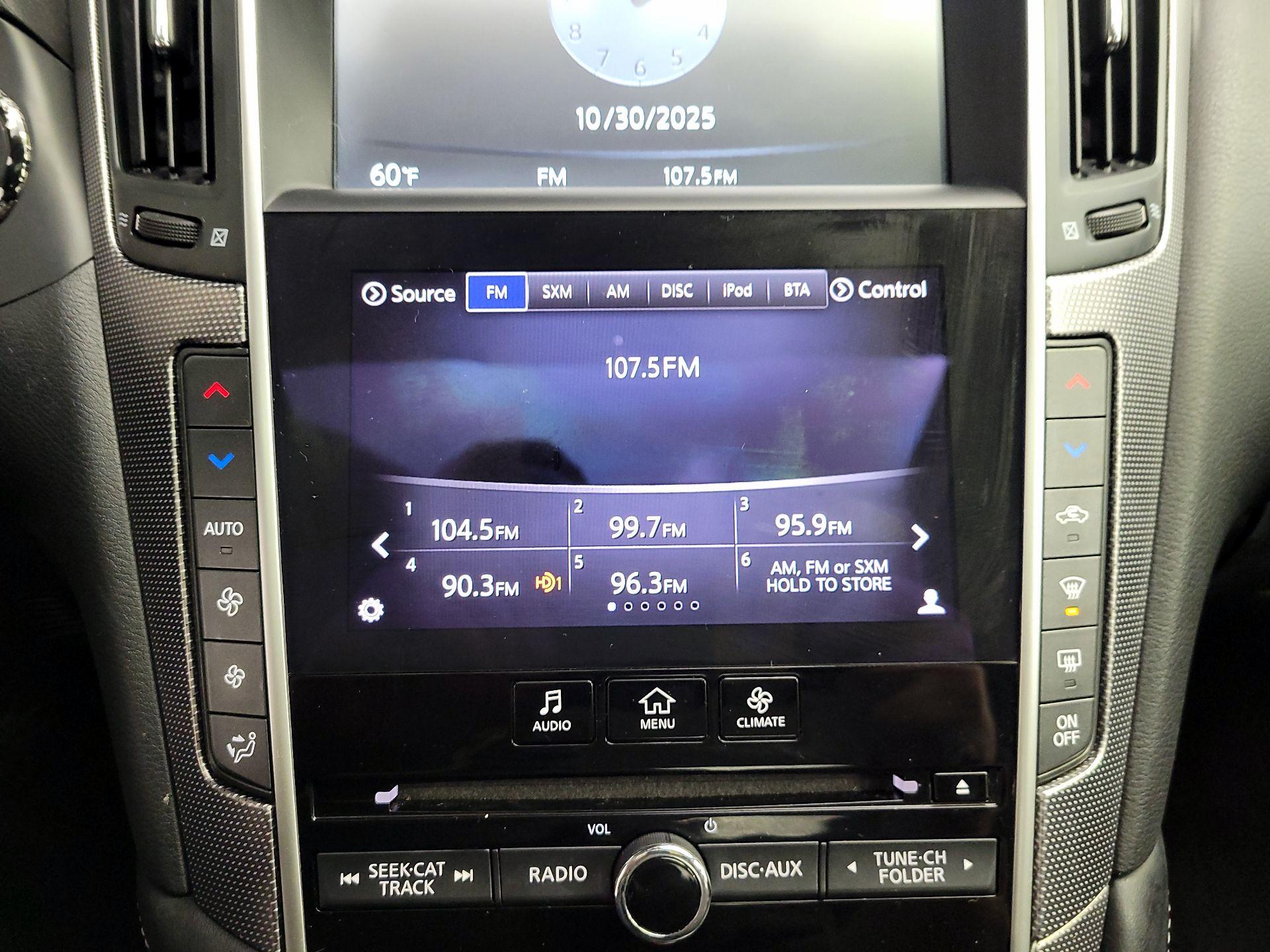 Thumbnail: 2014 INFINITI Q50 - 15