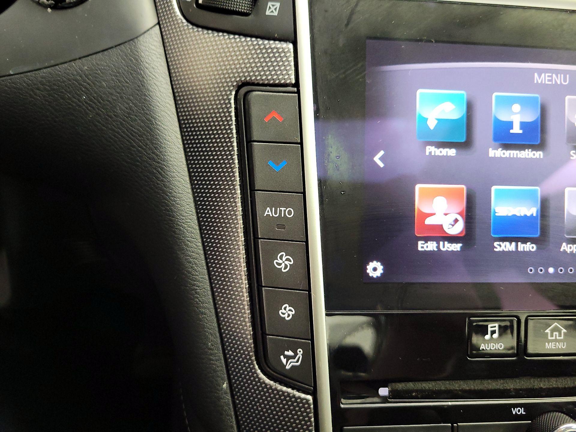 Thumbnail: 2014 INFINITI Q50 - 16