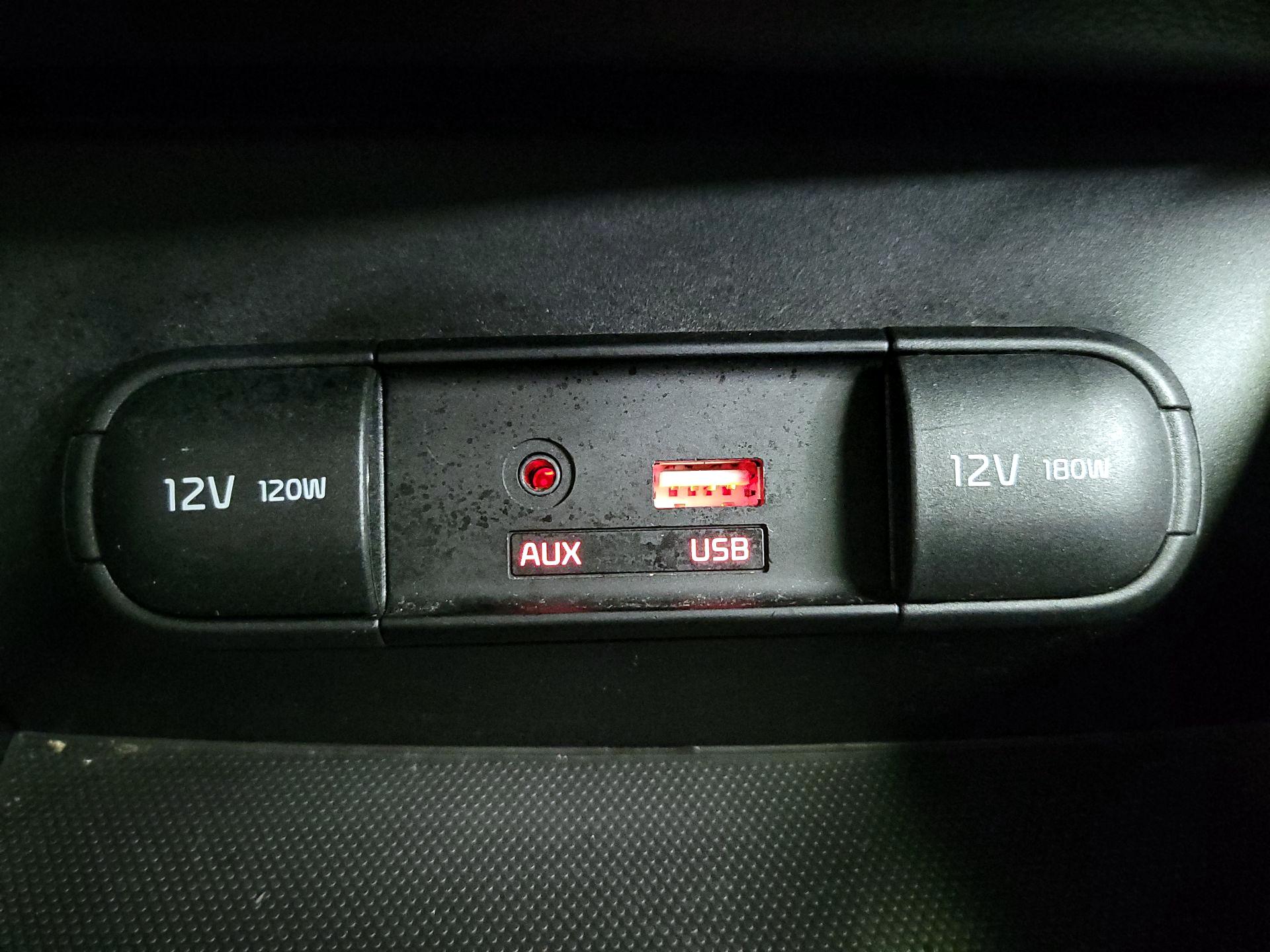 Thumbnail: 2016 Kia Soul - 19