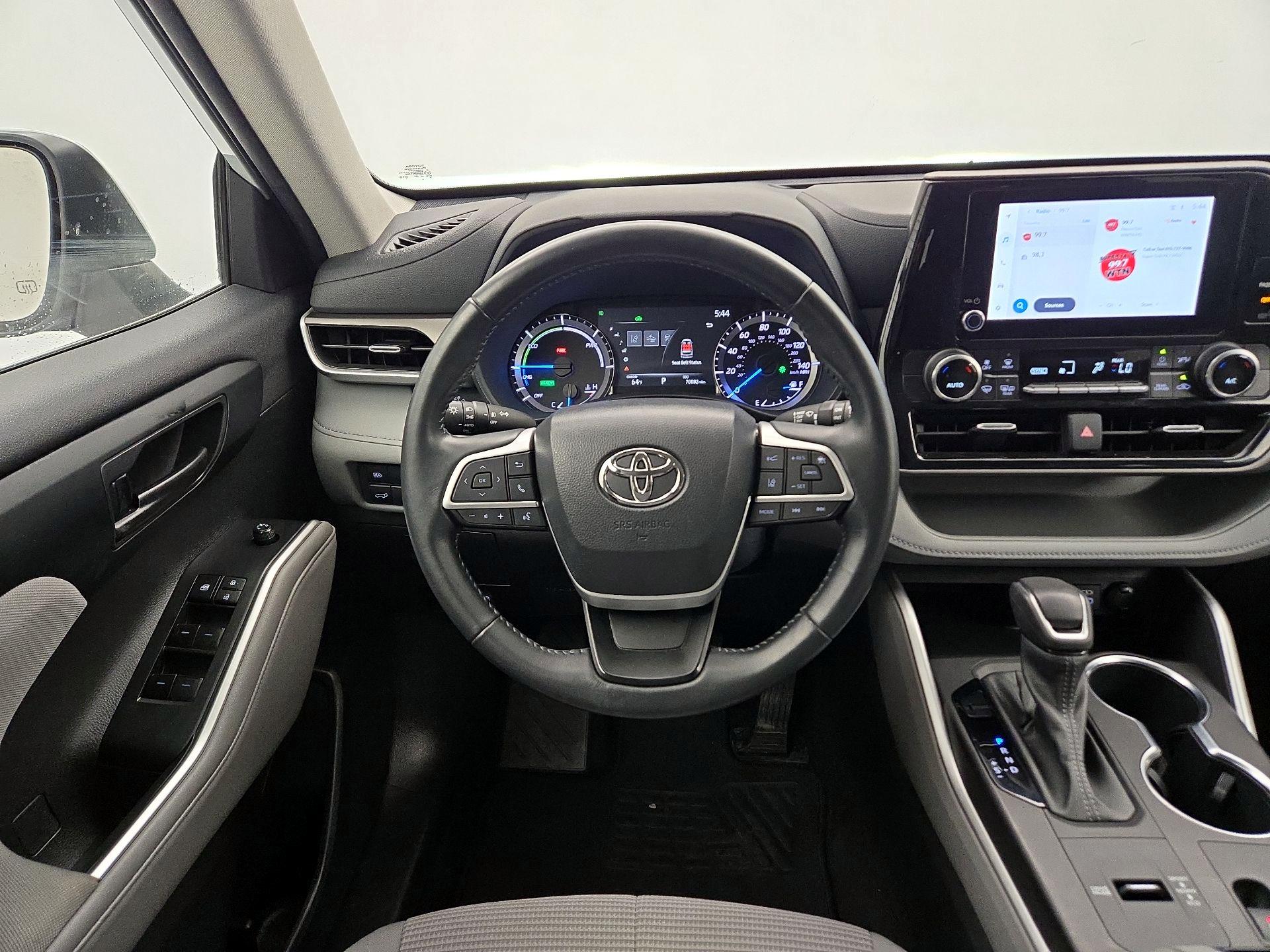 Thumbnail: 2023 Toyota Highlander - 10