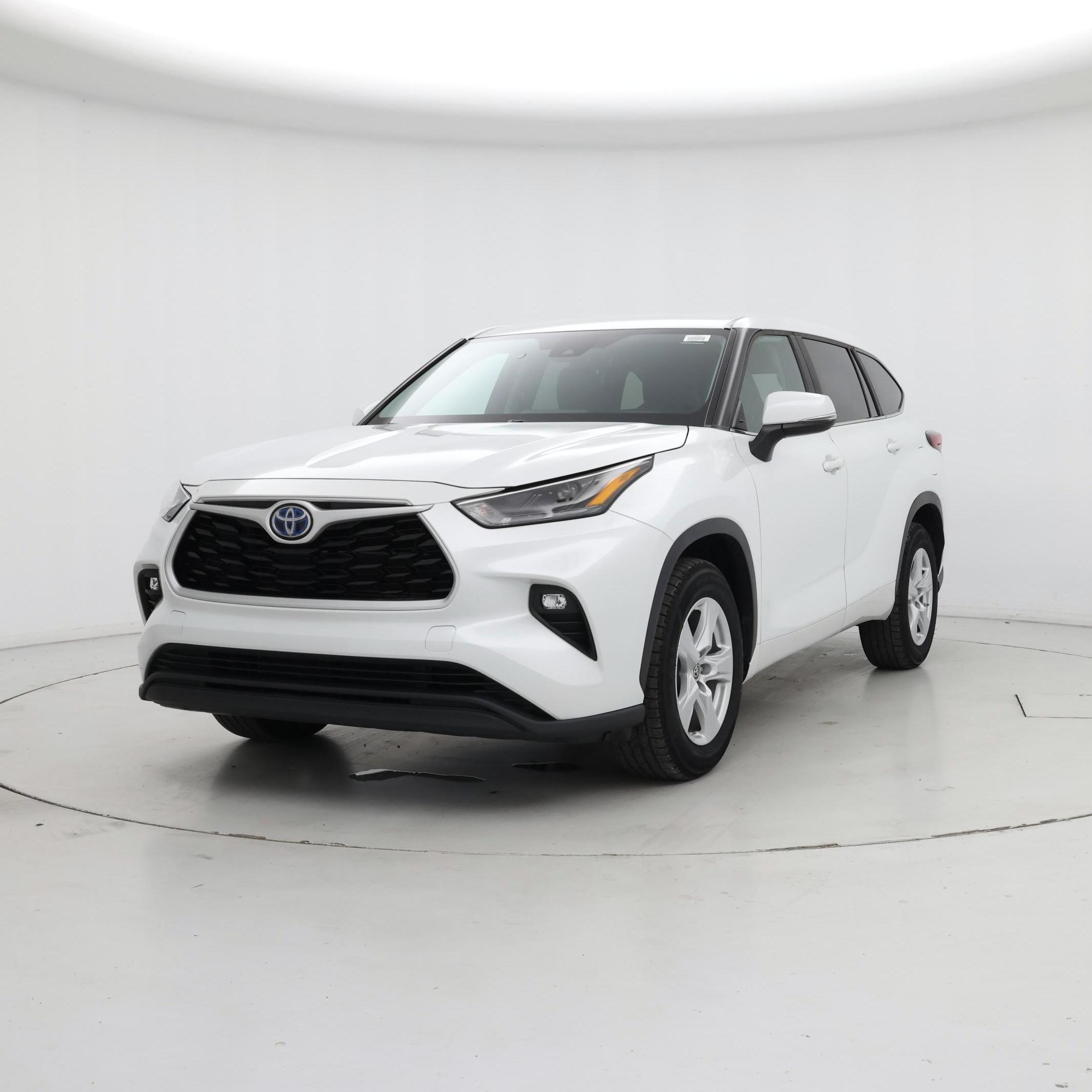 Thumbnail: 2023 Toyota Highlander - 4