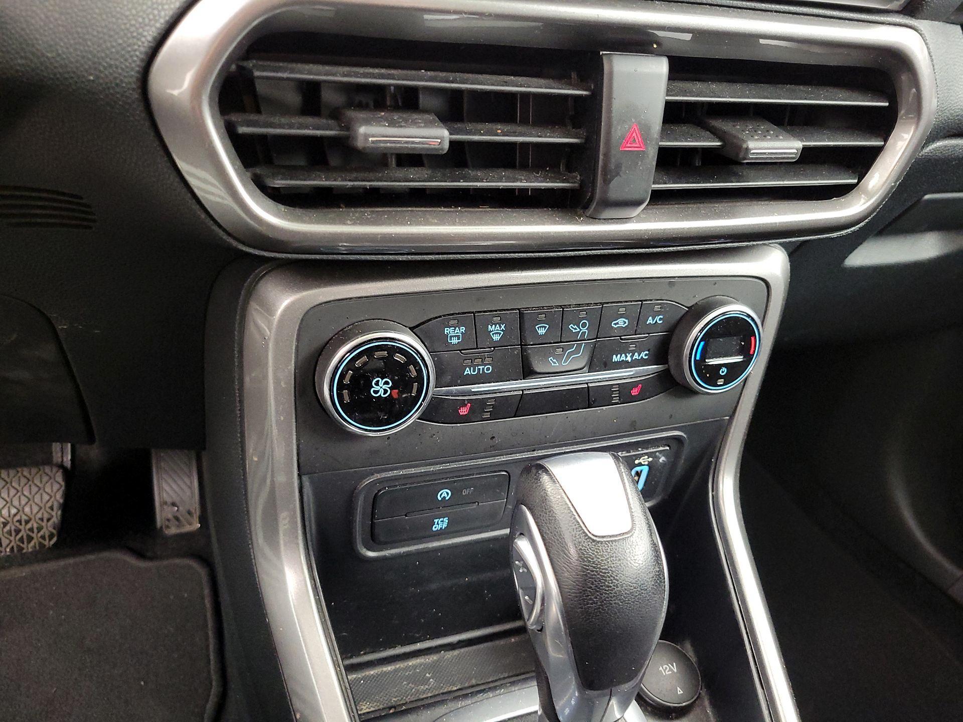 Thumbnail: 2020 Ford EcoSport - 16