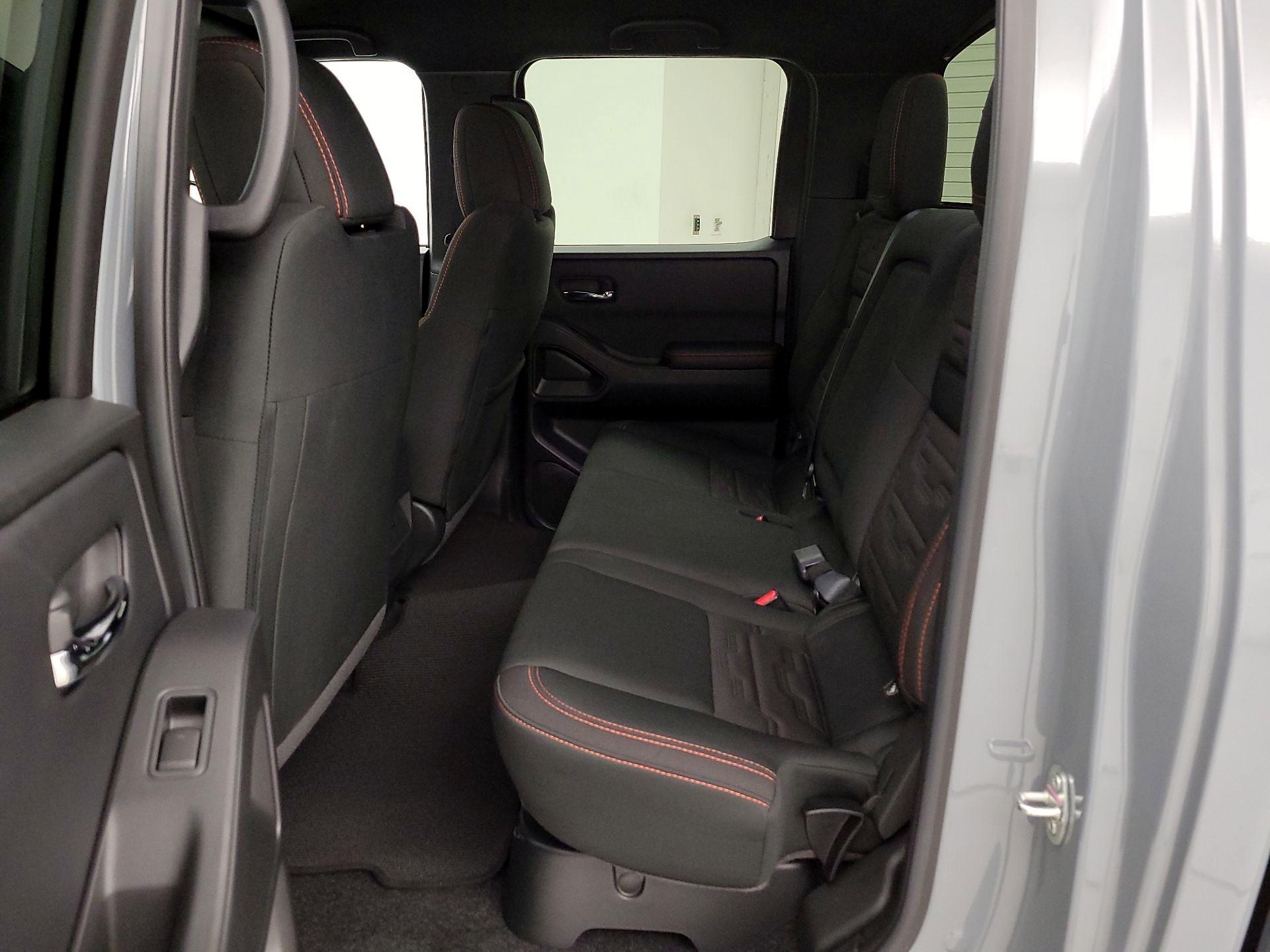 Thumbnail: 2025 Nissan Frontier - 19