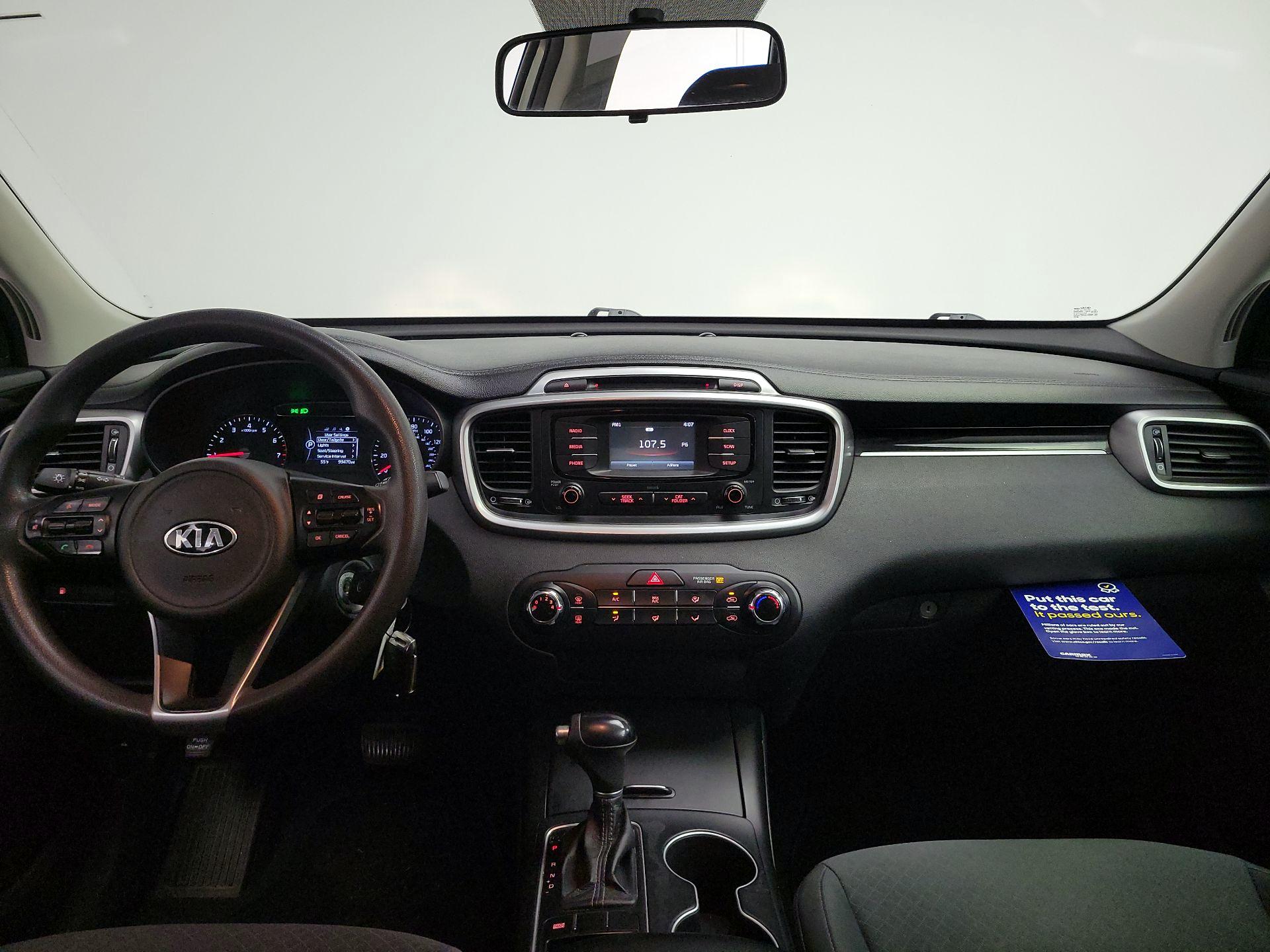 Thumbnail: 2017 Kia Sorento - 9