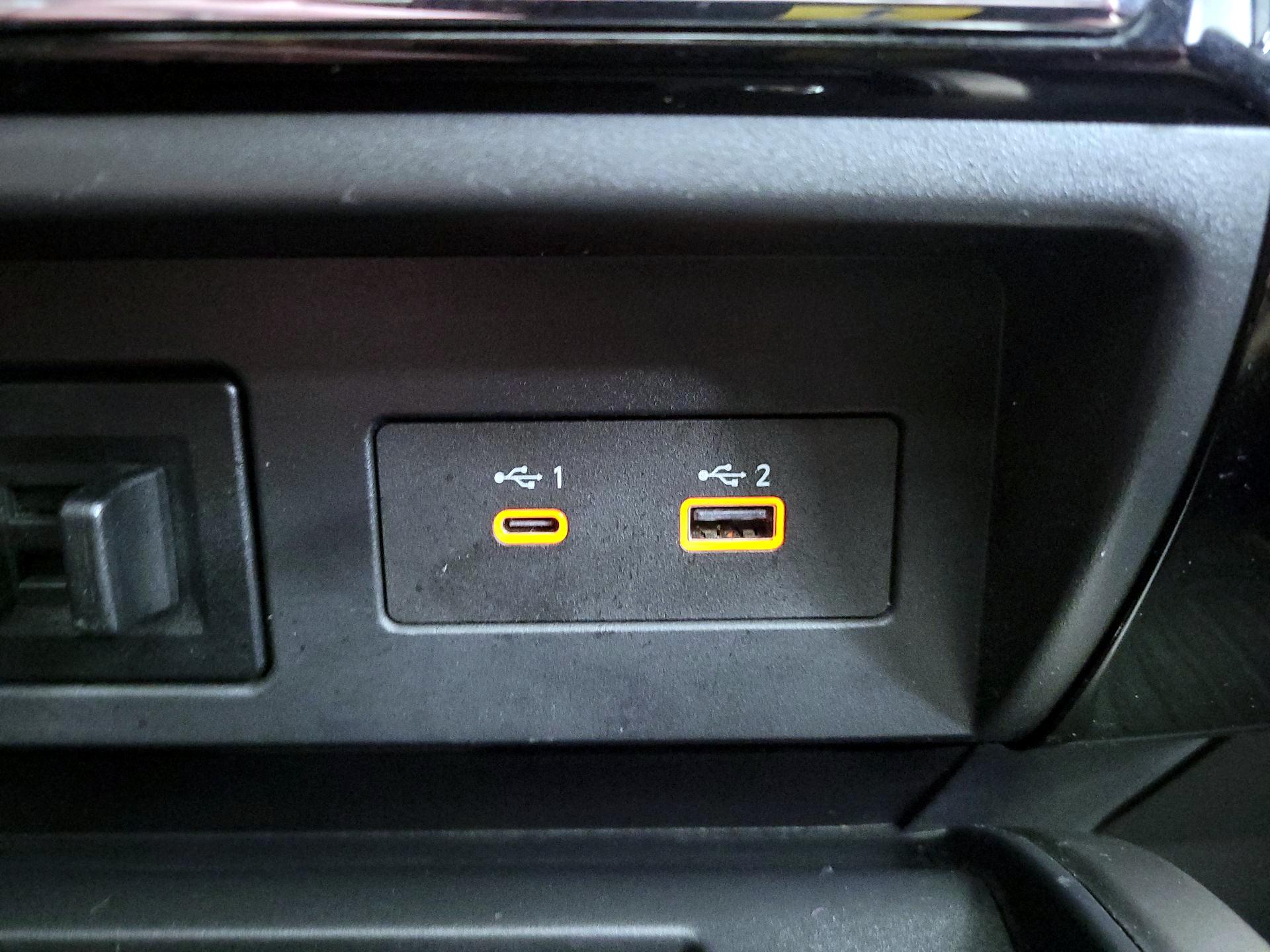 Thumbnail: 2021 Nissan Titan - 19