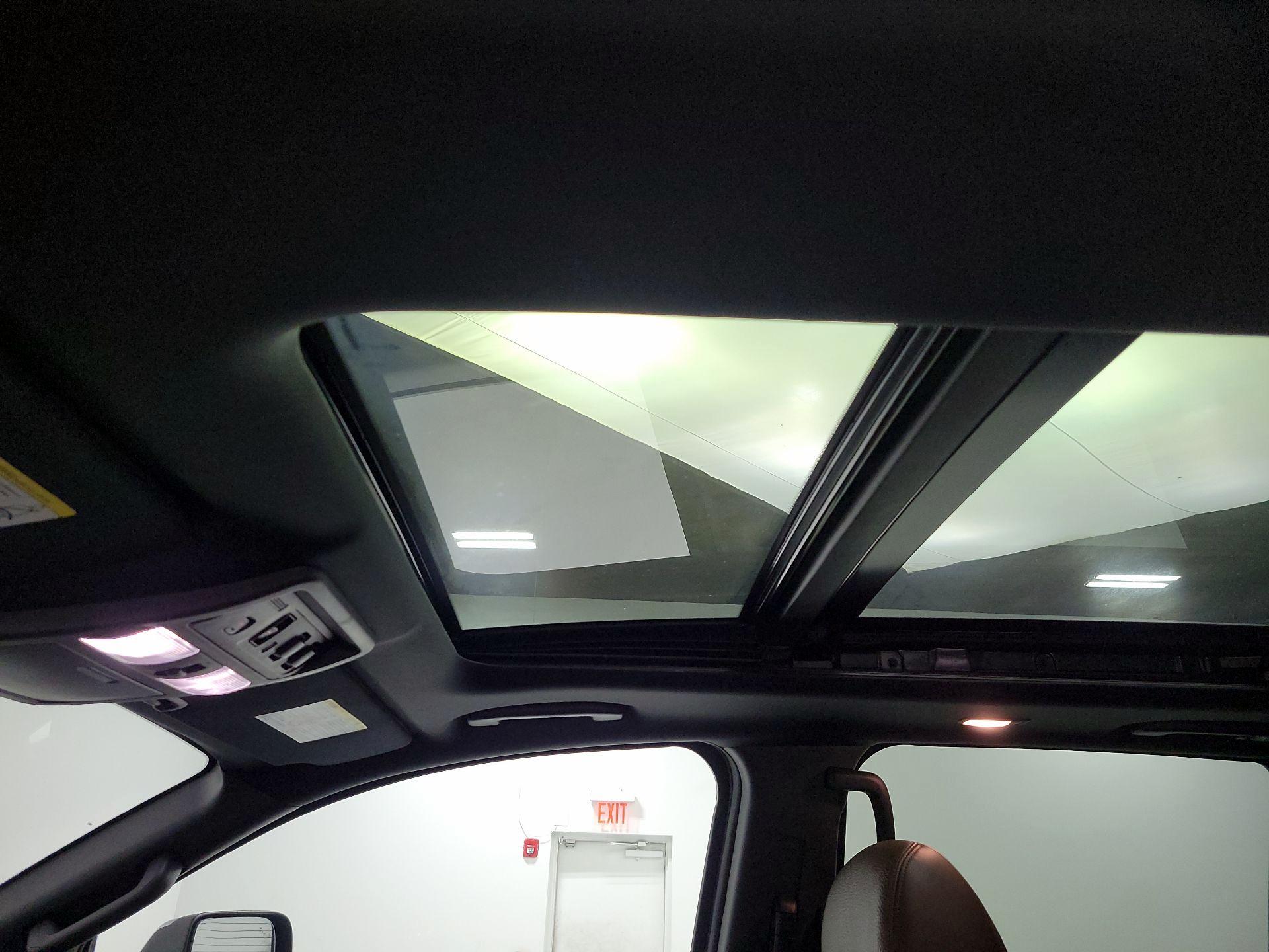 Thumbnail: 2021 Nissan Titan - 20