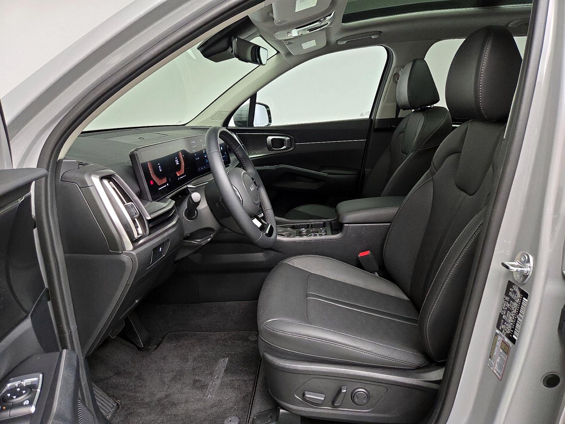 Thumbnail: 2025 Kia Sorento - 11