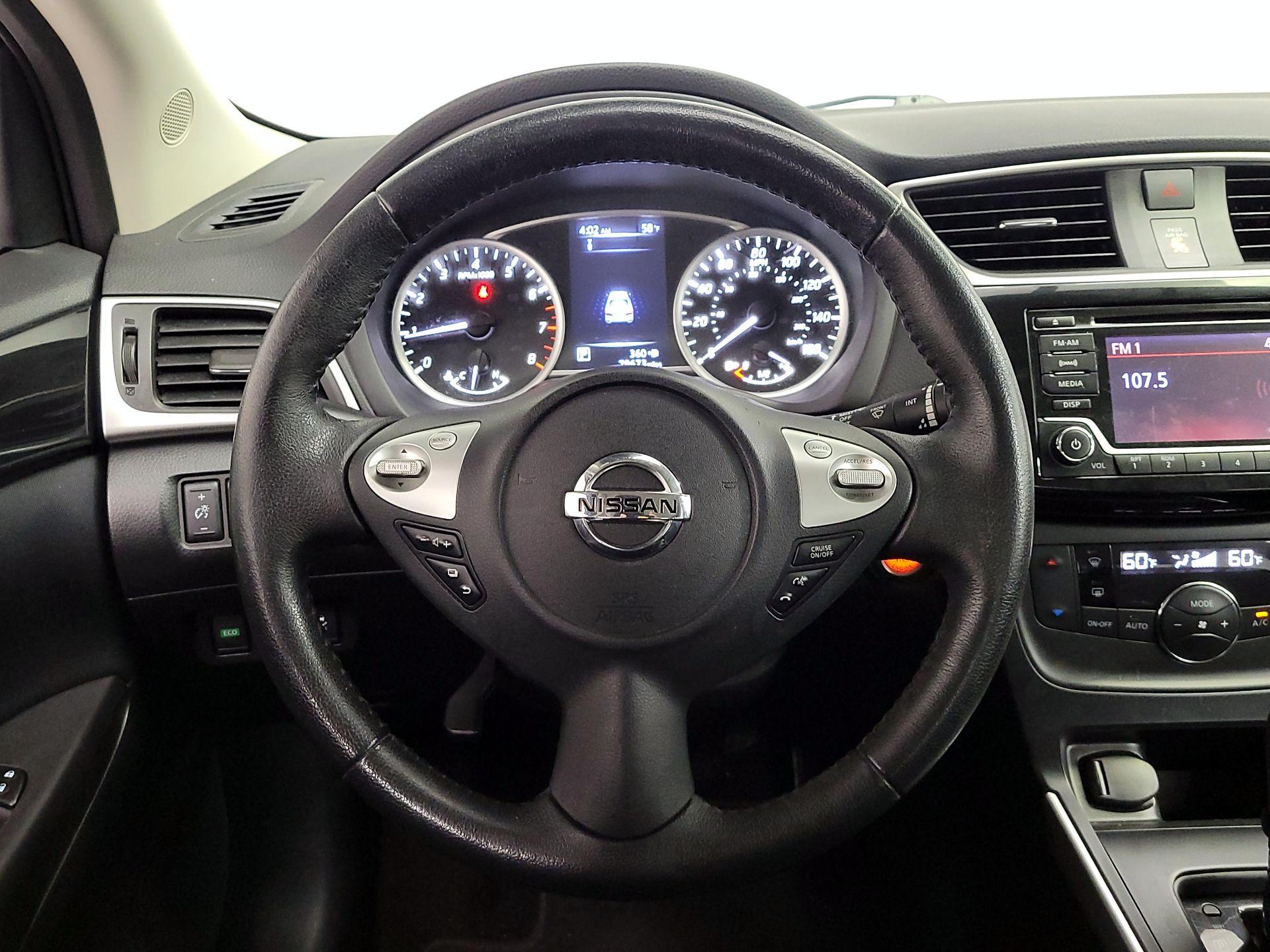 Thumbnail: 2018 Nissan Sentra - 10