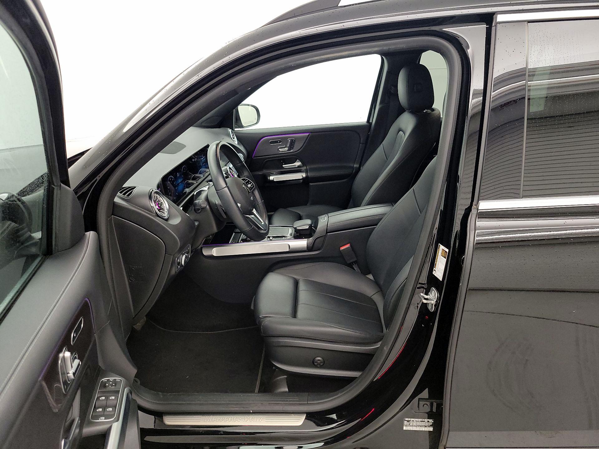 Thumbnail: 2023 Mercedes-Benz GLB - 11