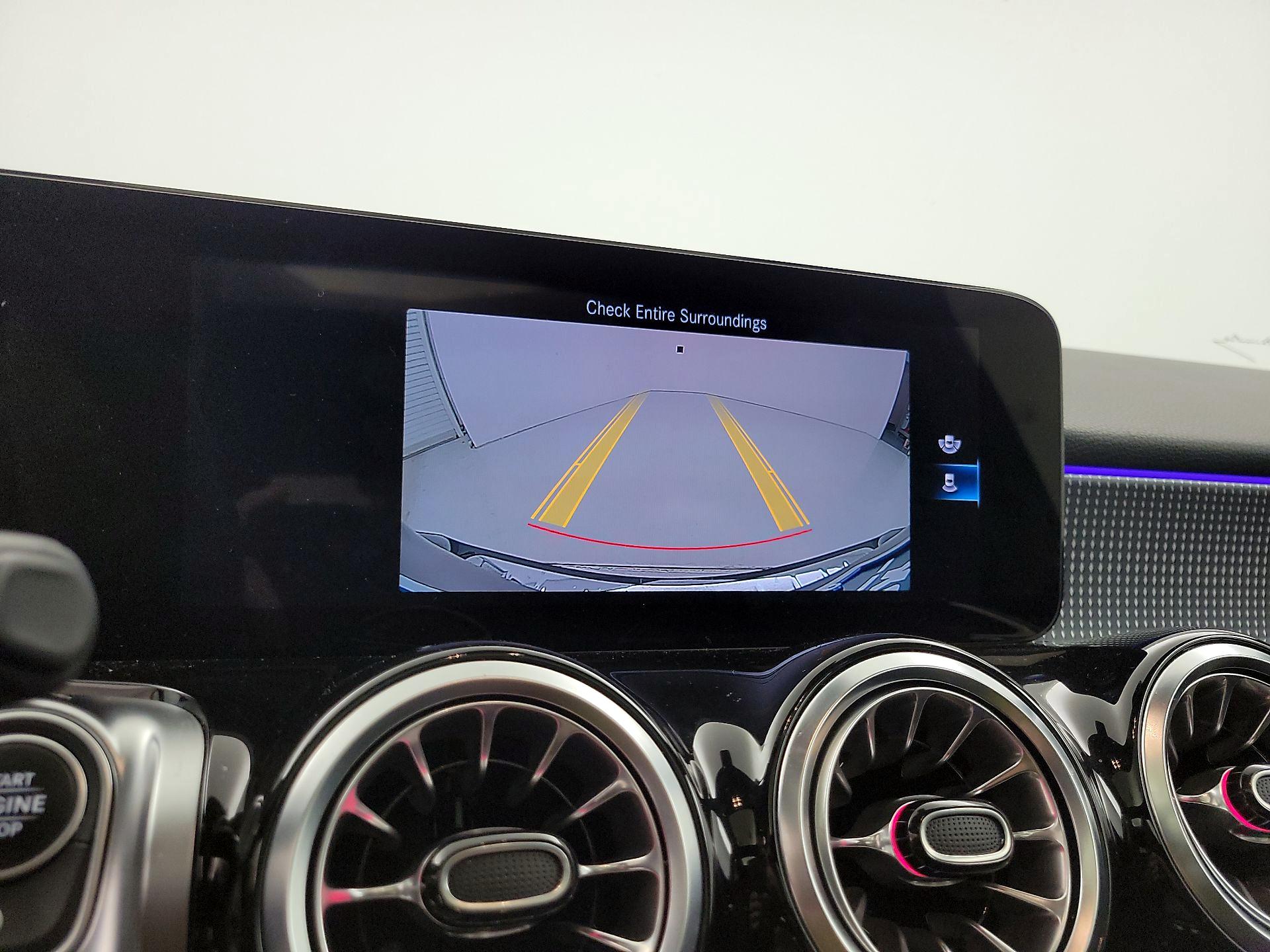 Thumbnail: 2023 Mercedes-Benz GLB - 14