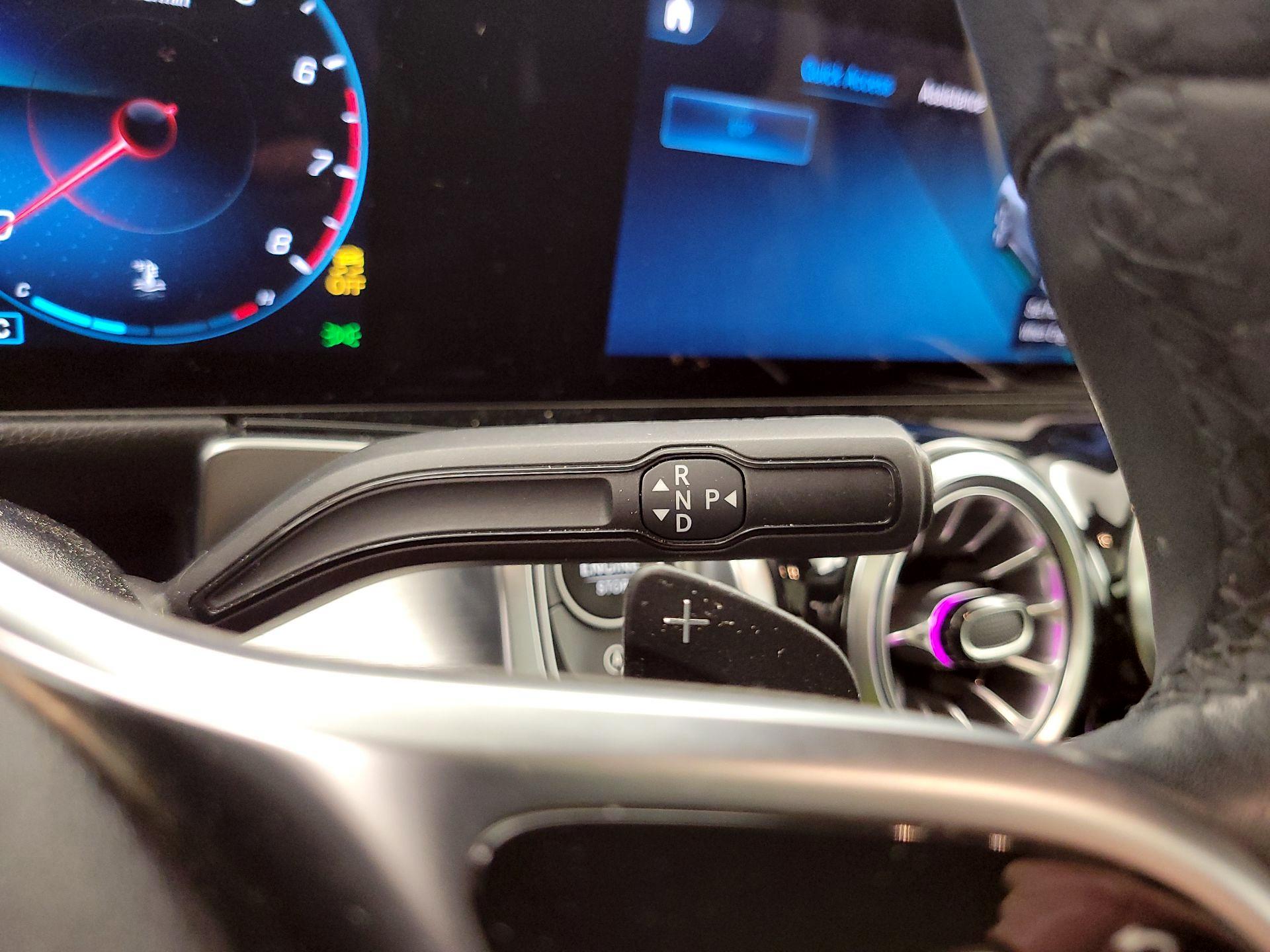 Thumbnail: 2023 Mercedes-Benz GLB - 17