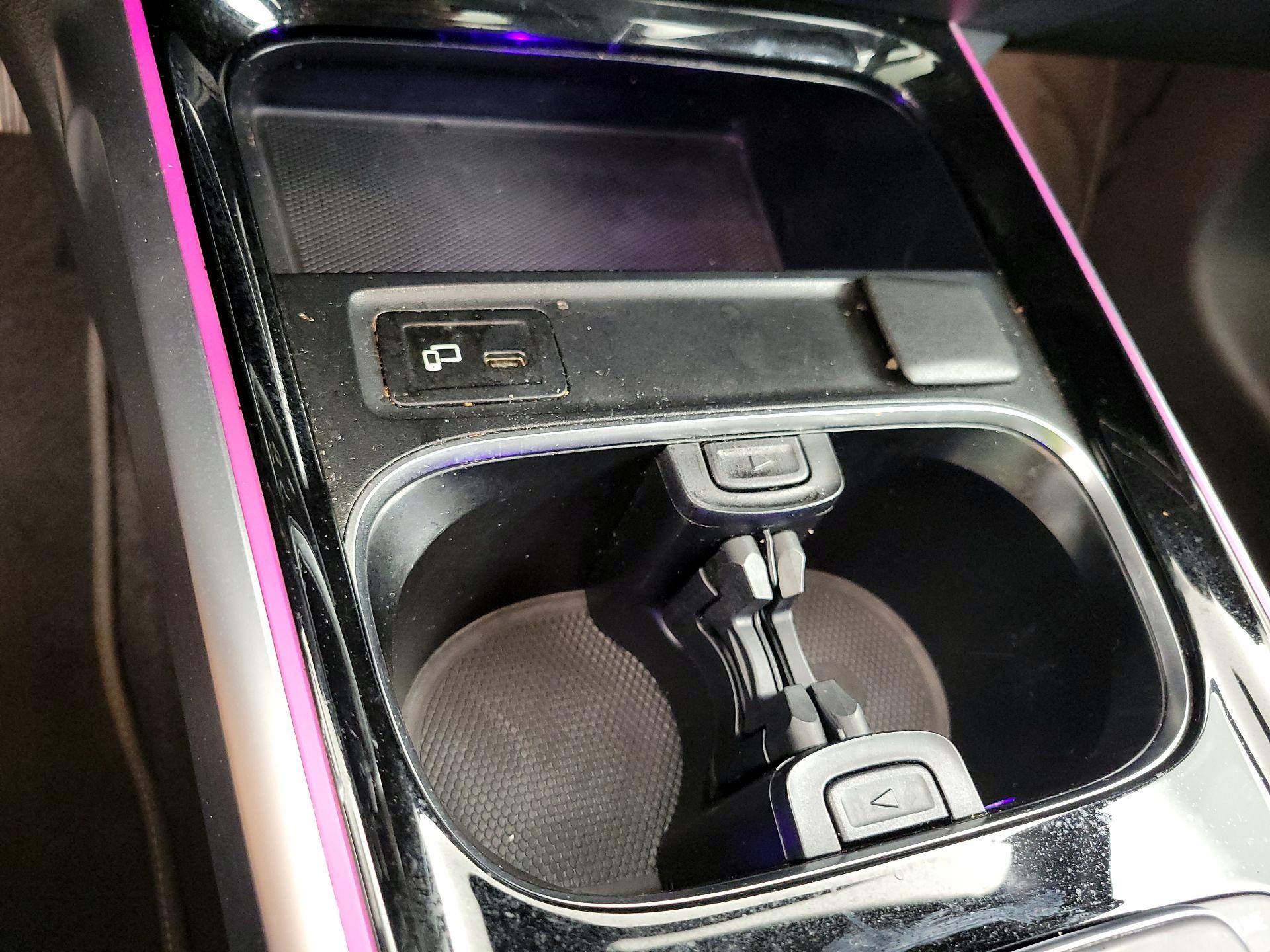 Thumbnail: 2023 Mercedes-Benz GLB - 18