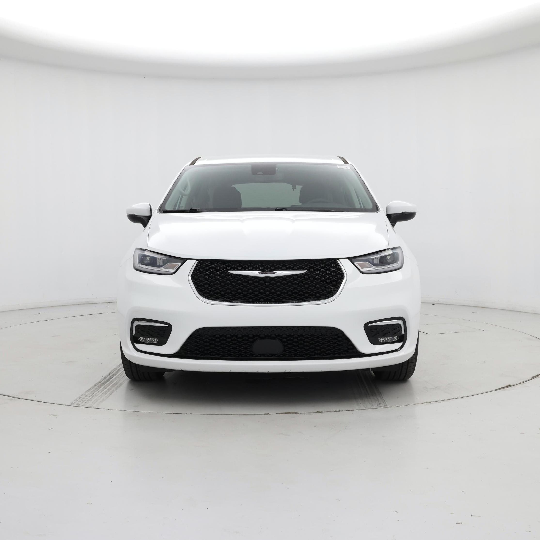 Thumbnail: 2023 Chrysler Pacifica - 5