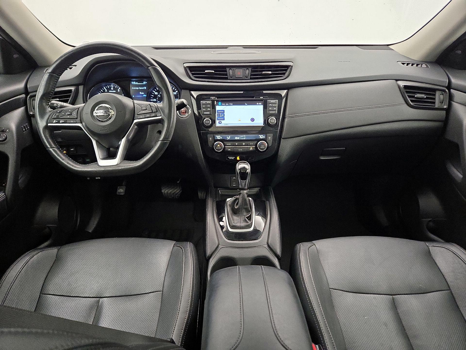 Thumbnail: 2017 Nissan Rogue - 9