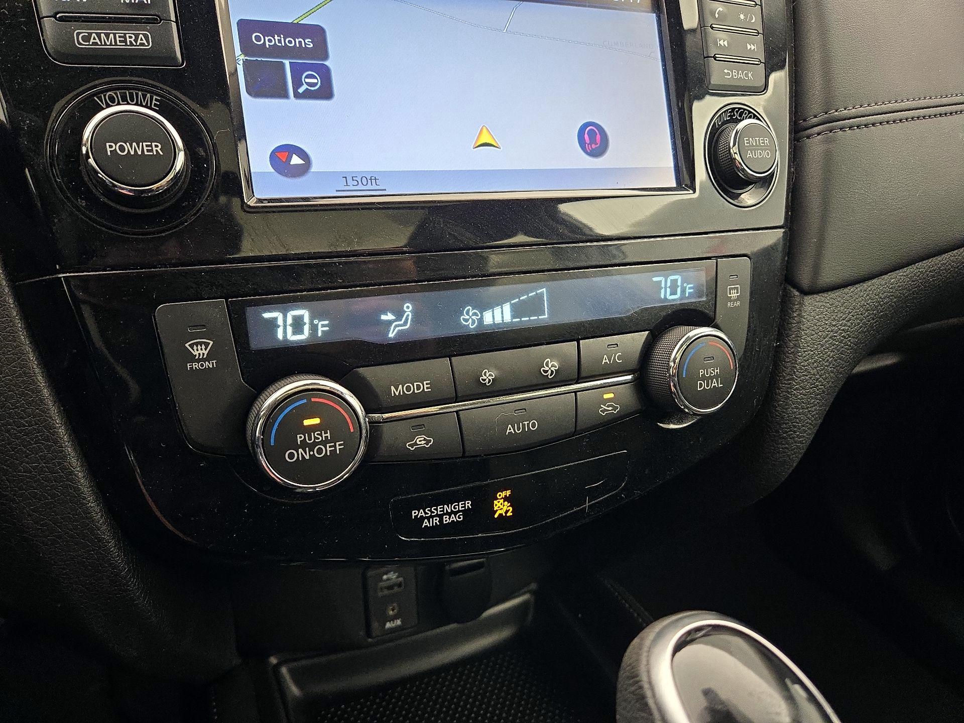 Thumbnail: 2017 Nissan Rogue - 17