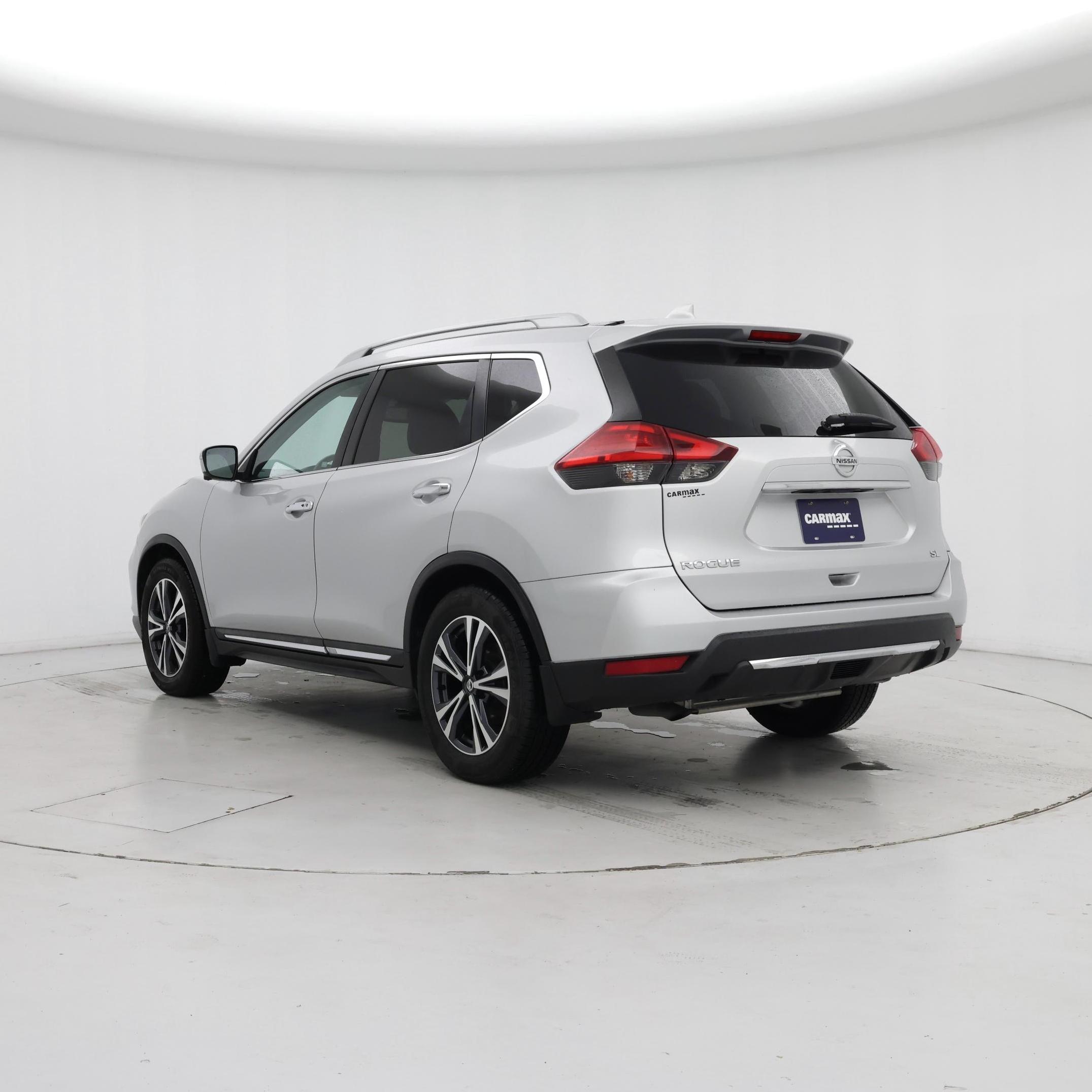 Thumbnail: 2017 Nissan Rogue - 2