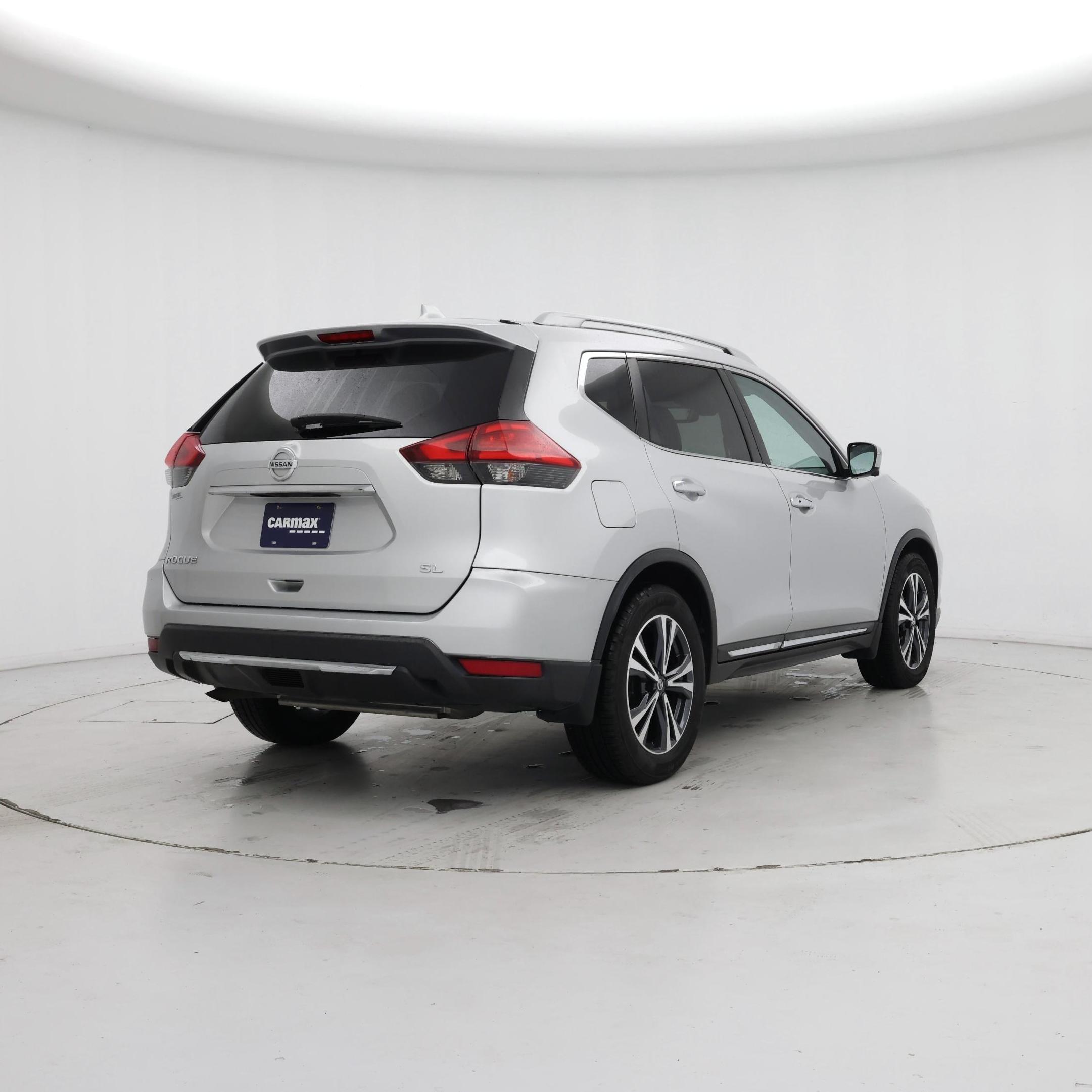 Thumbnail: 2017 Nissan Rogue - 8